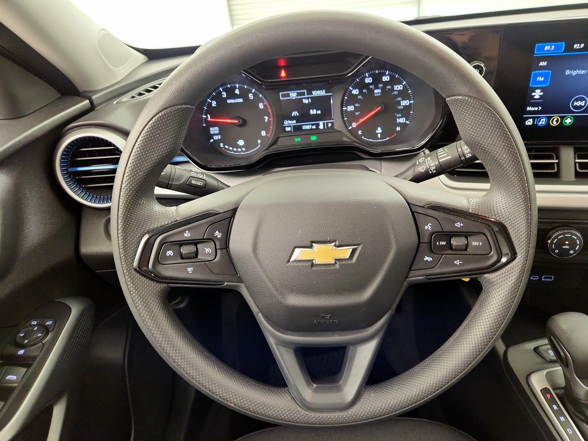 Thumbnail: 2025 Chevrolet Trax - 10