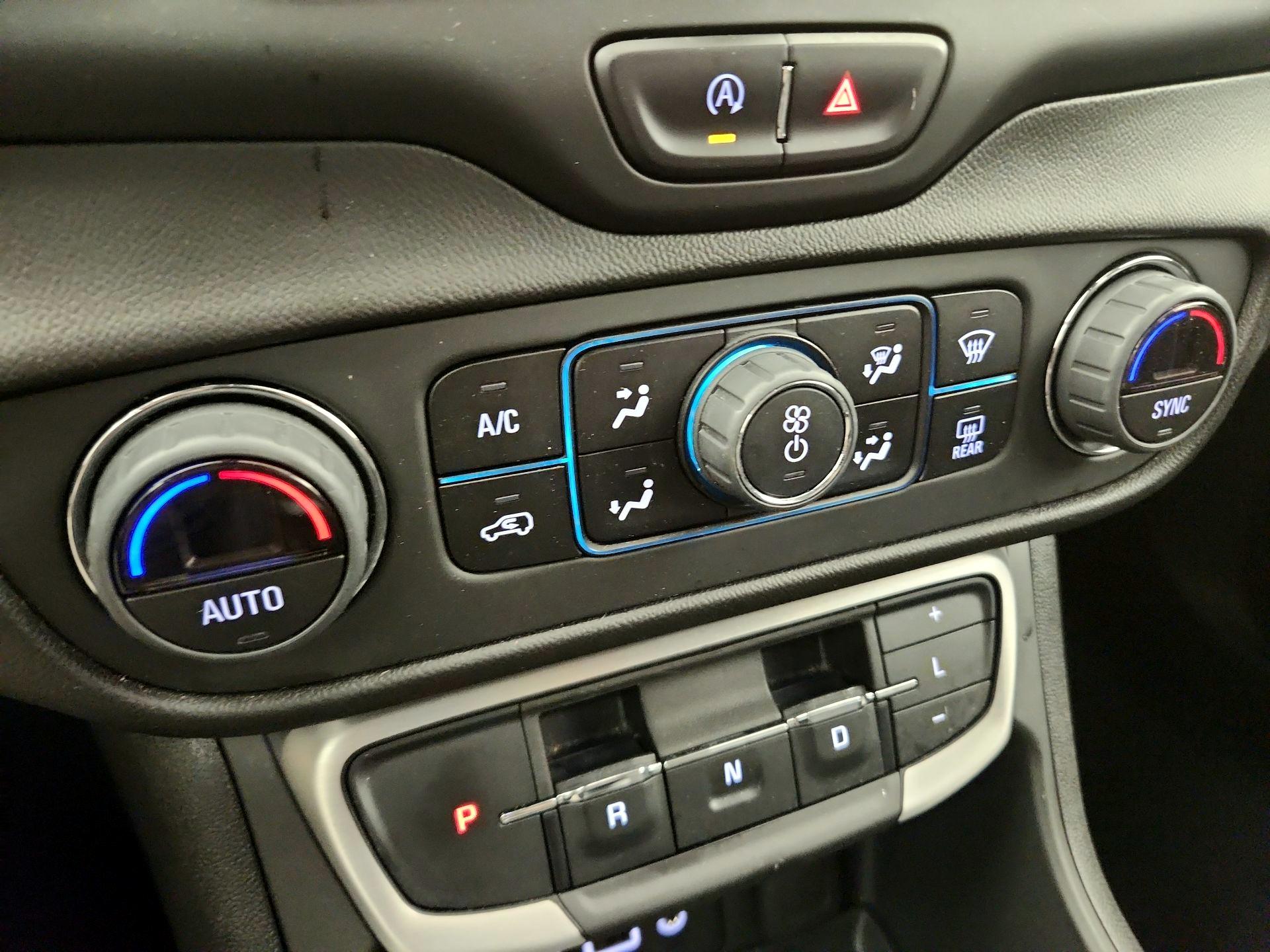 Thumbnail: 2023 GMC Terrain - 14