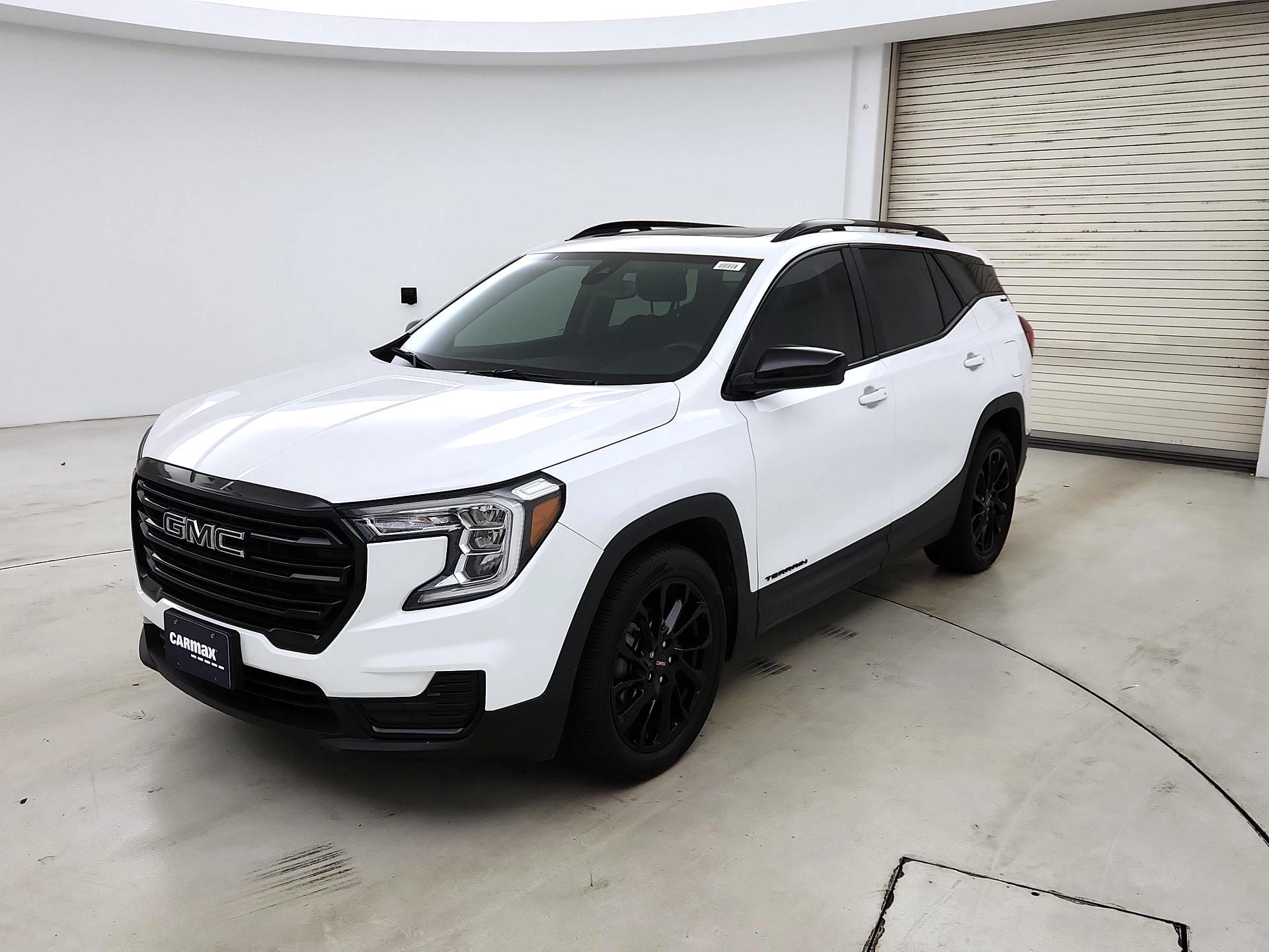 Thumbnail: 2023 GMC Terrain - 3