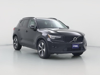 2023 Volvo XC40 B4 Ultimate Dark Theme