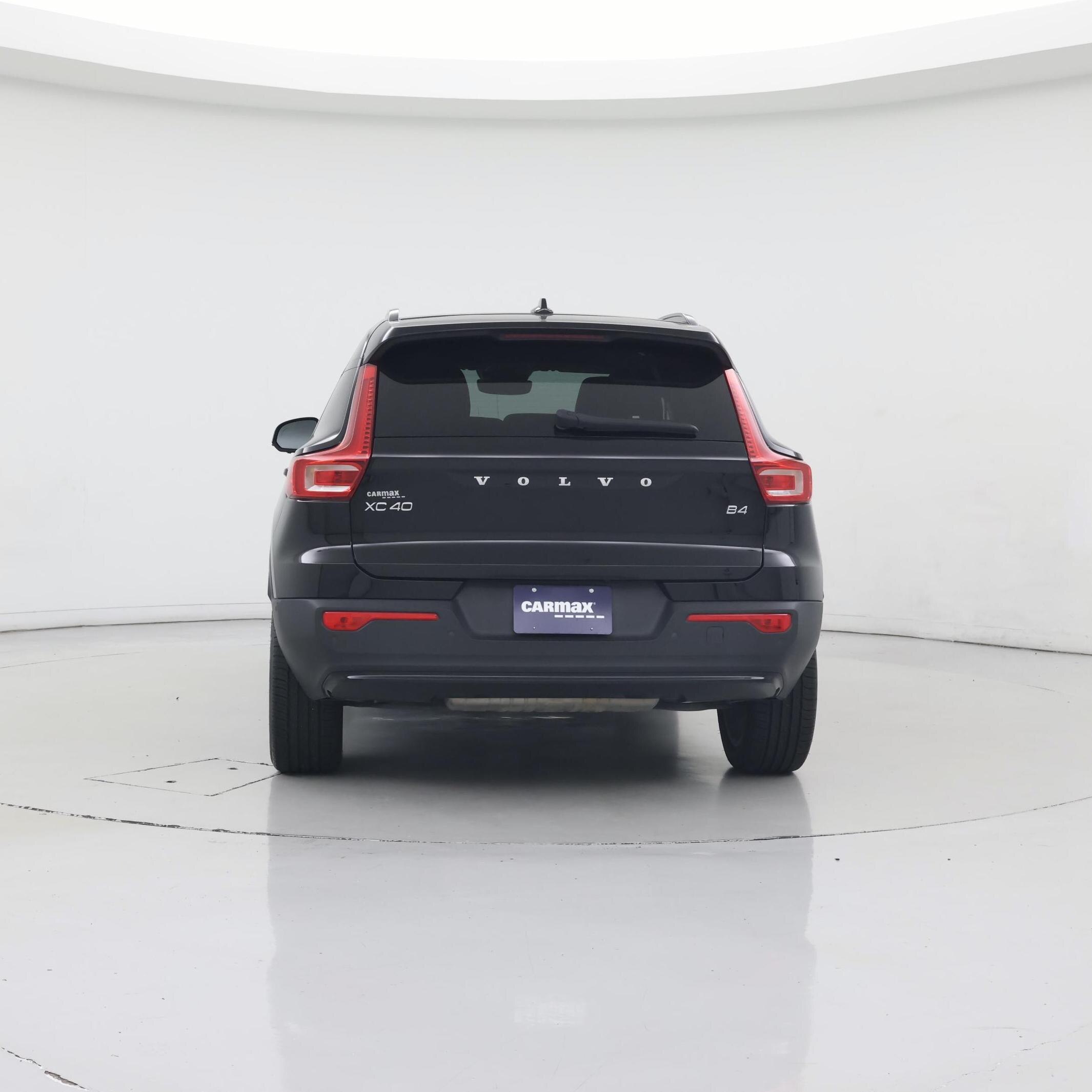 Thumbnail: 2023 Volvo XC40 - 6