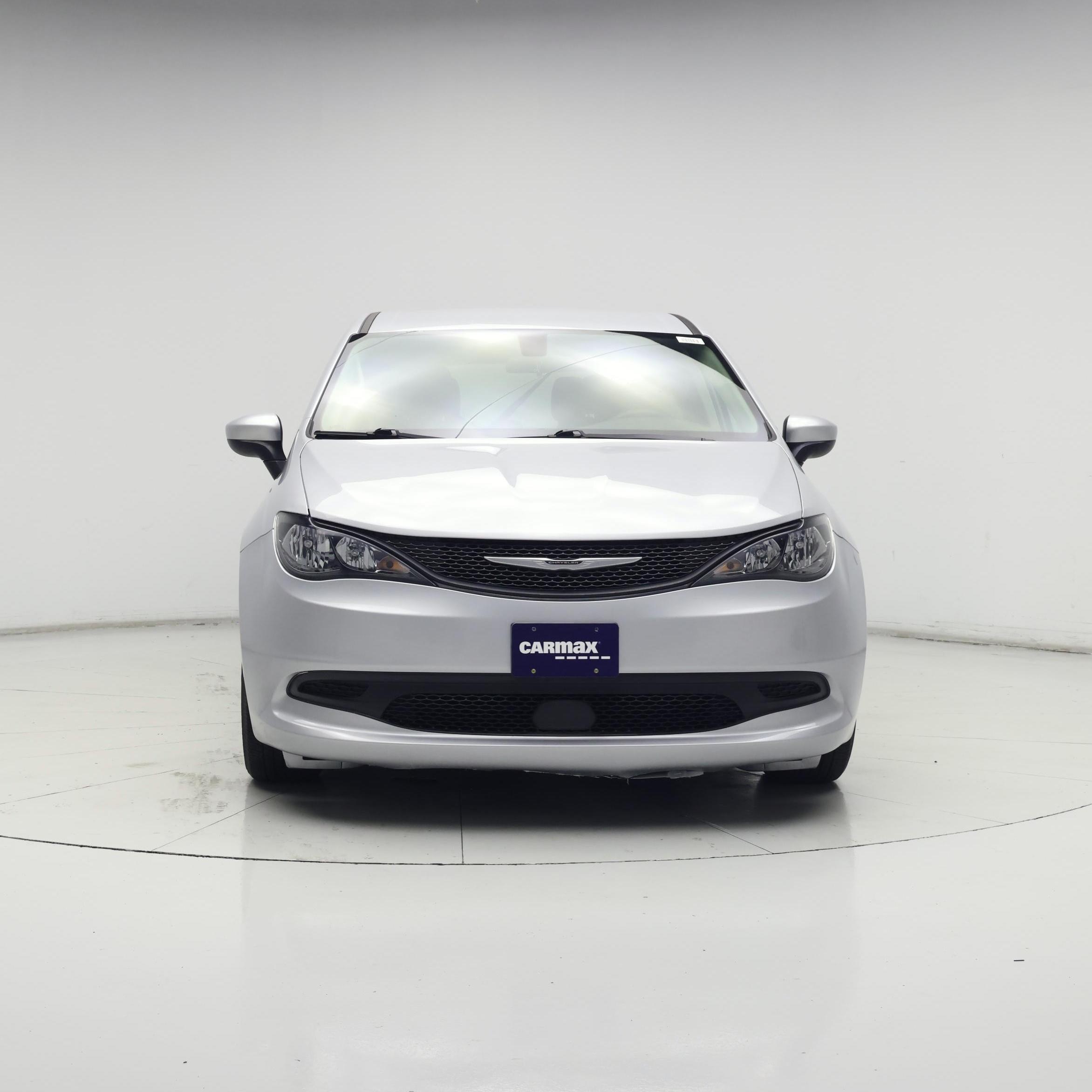 Thumbnail: 2022 Chrysler Voyager - 5