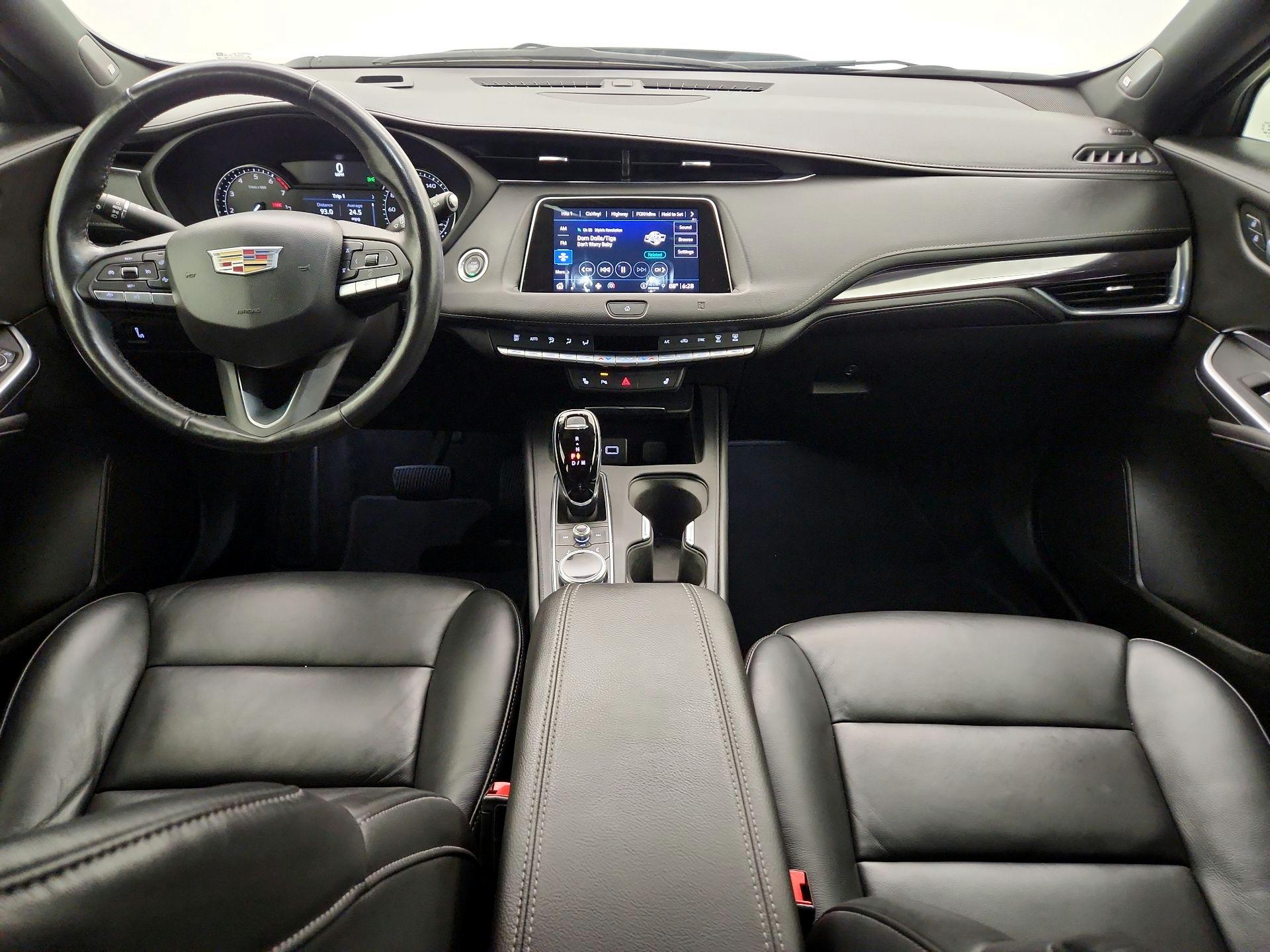 Thumbnail: 2021 Cadillac XT4 - 9