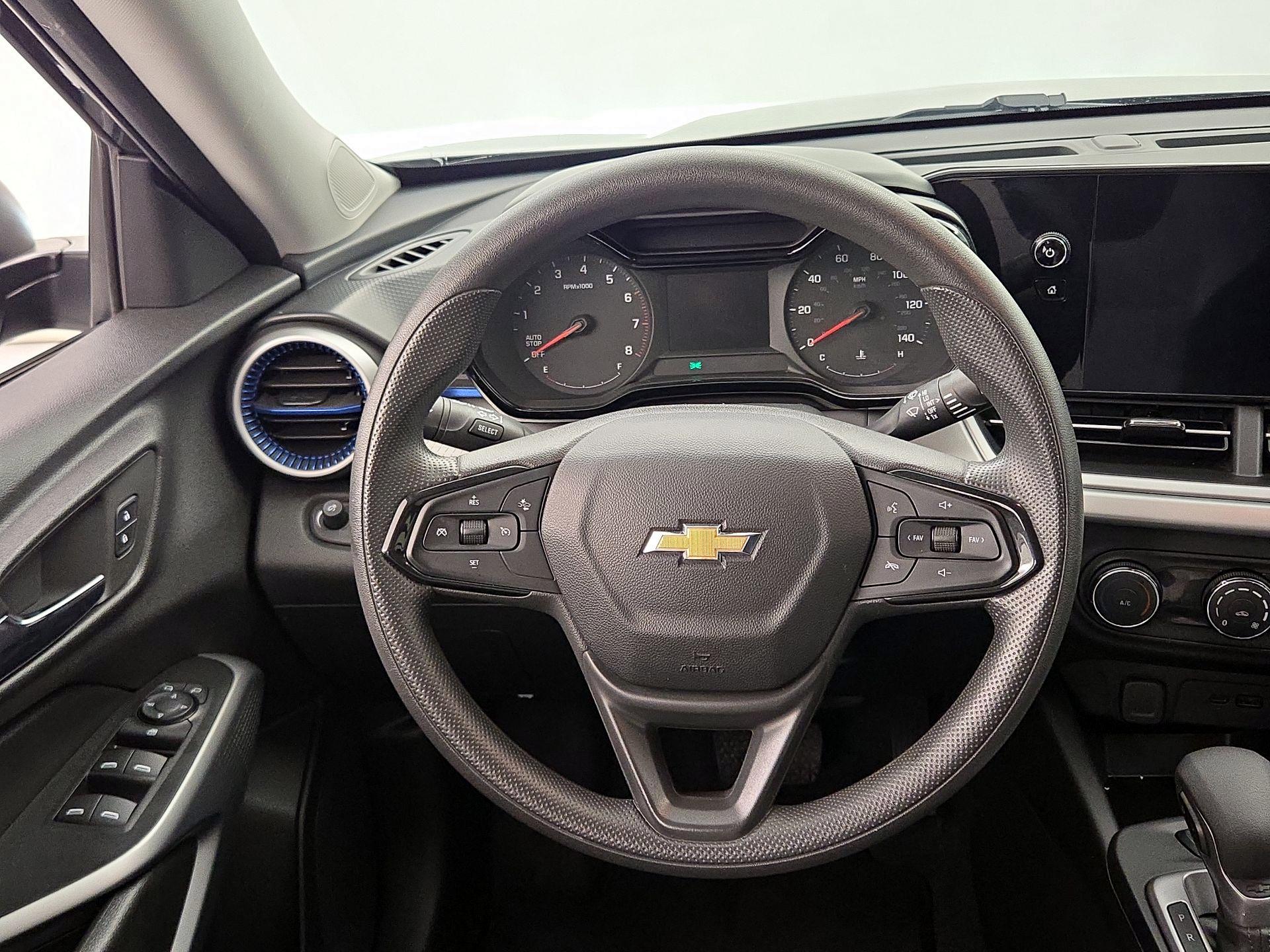 Thumbnail: 2024 Chevrolet Trax - 10