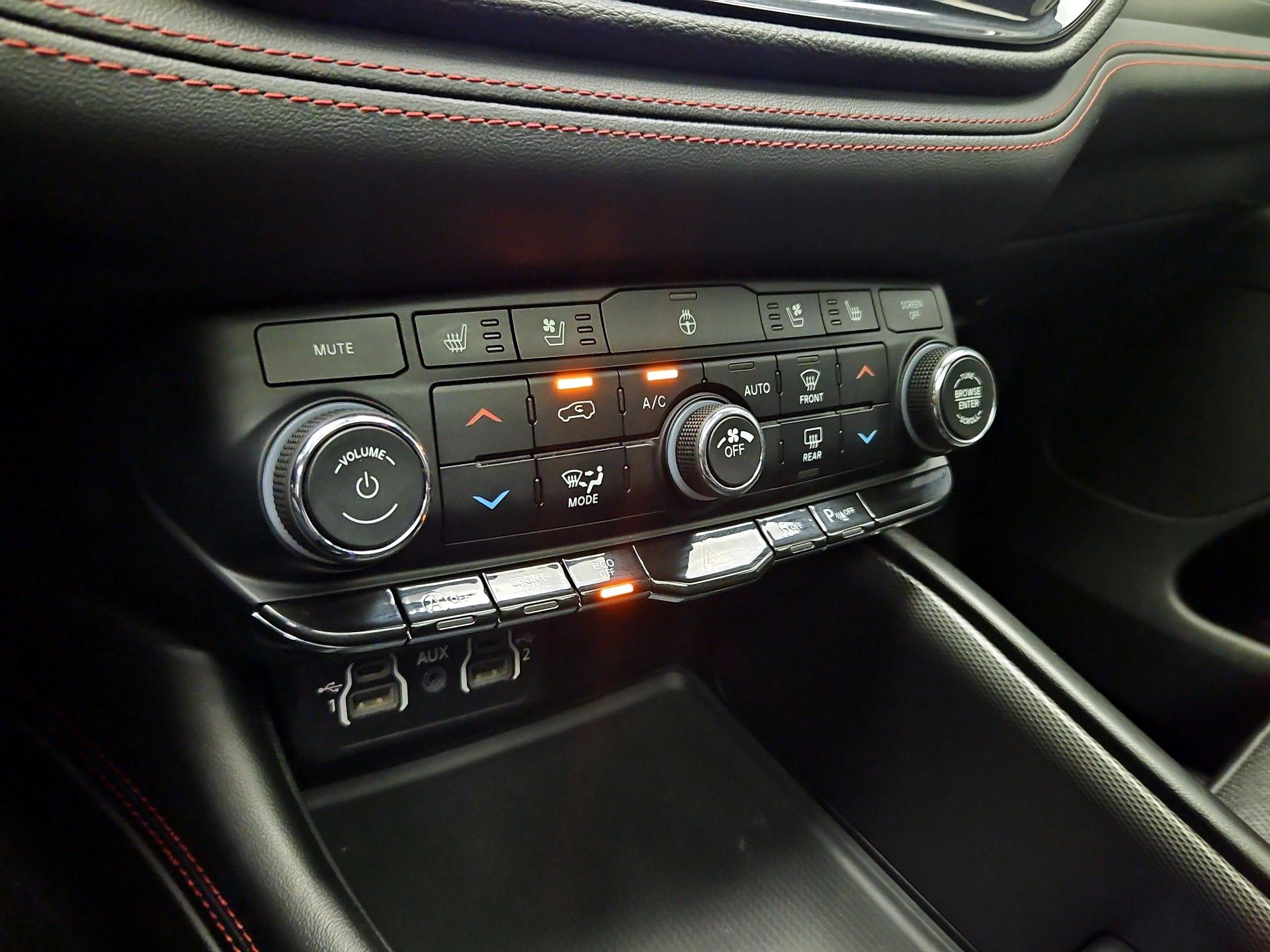 Thumbnail: 2023 Dodge Durango - 17