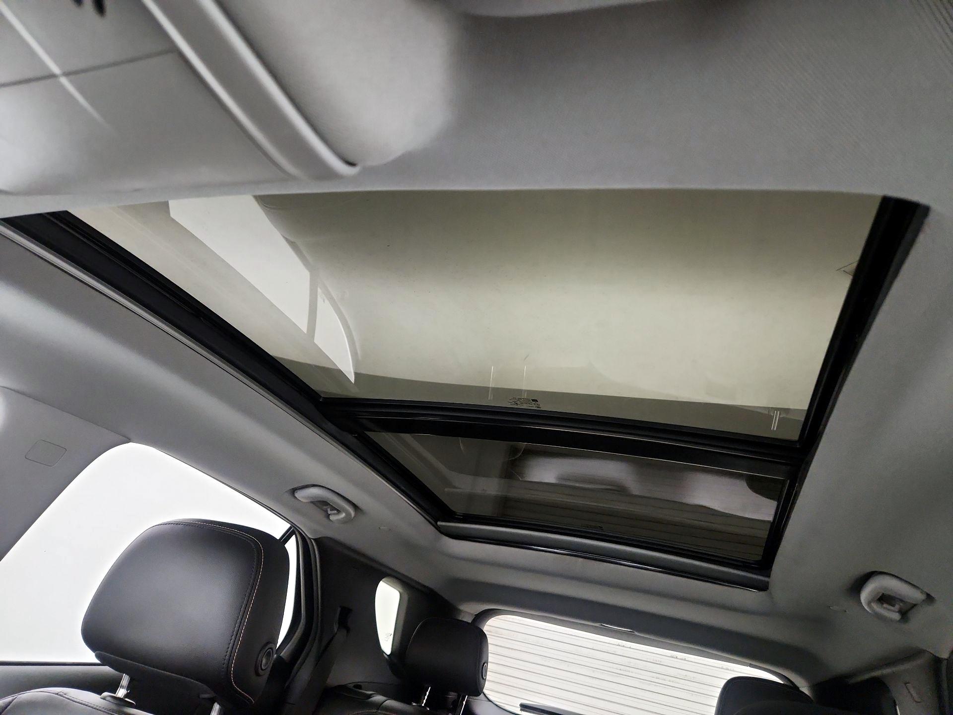 Thumbnail: 2018 Chevrolet Equinox - 18
