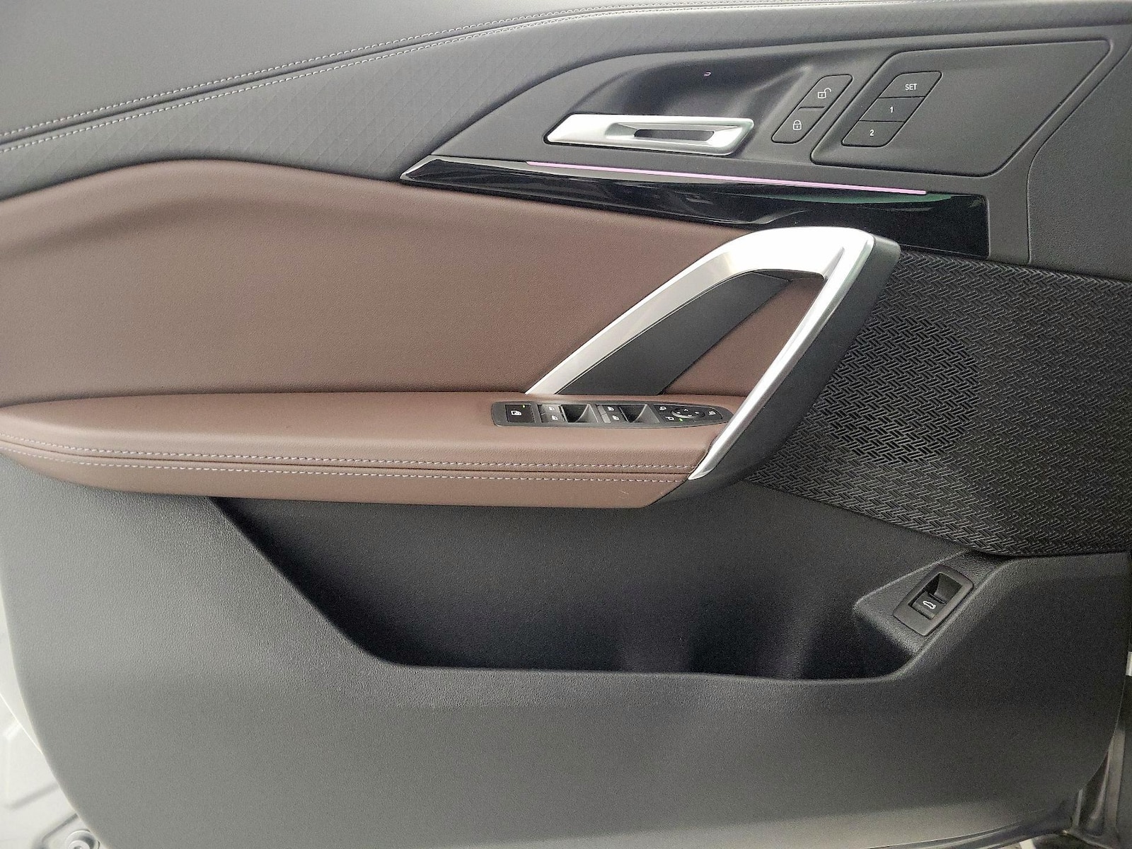 2025 BMW X2 28i - Photo 13