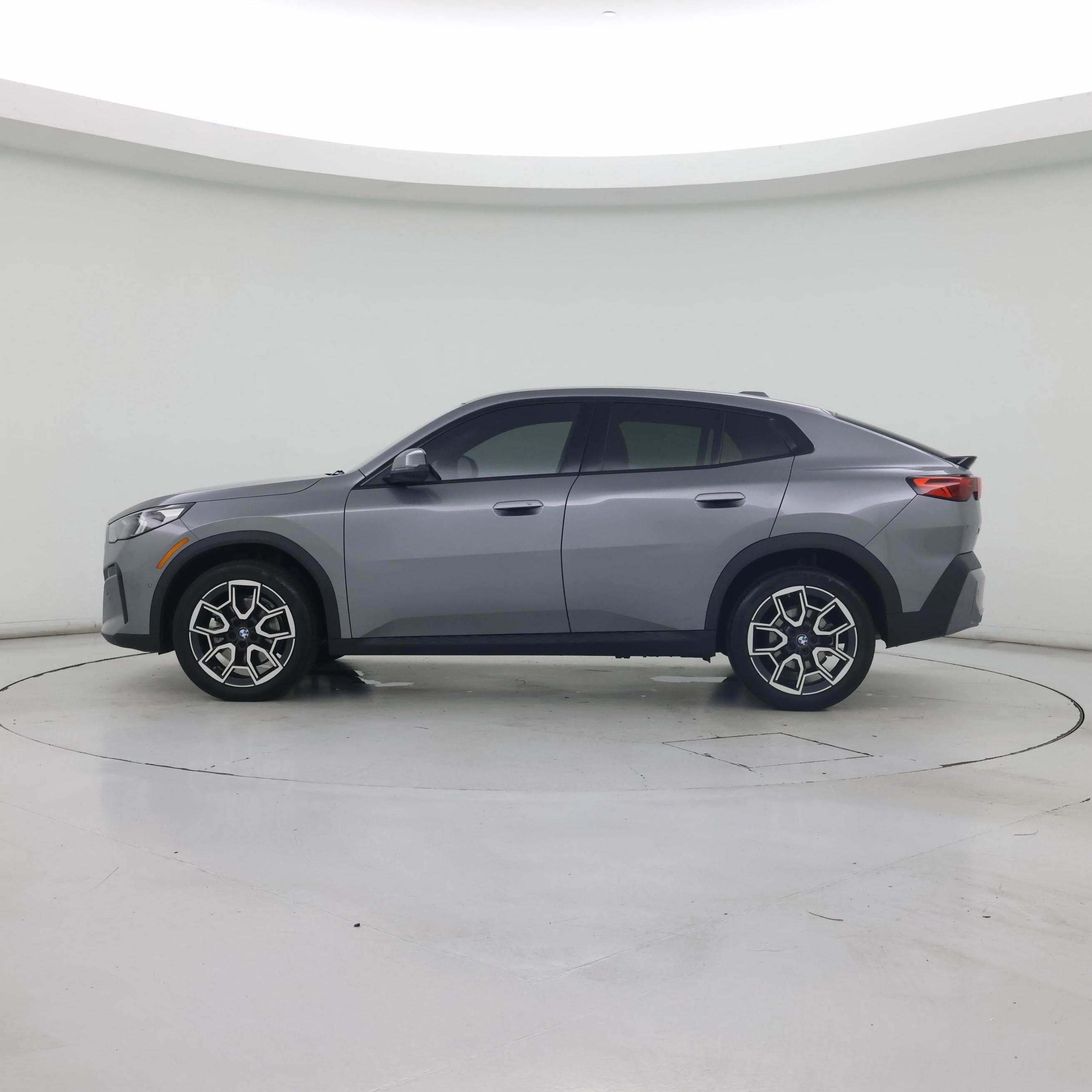 Thumbnail: 2025 BMW X2 - 3