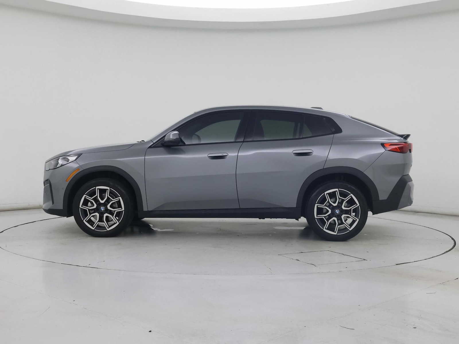 2025 BMW X2 28i - Photo 4