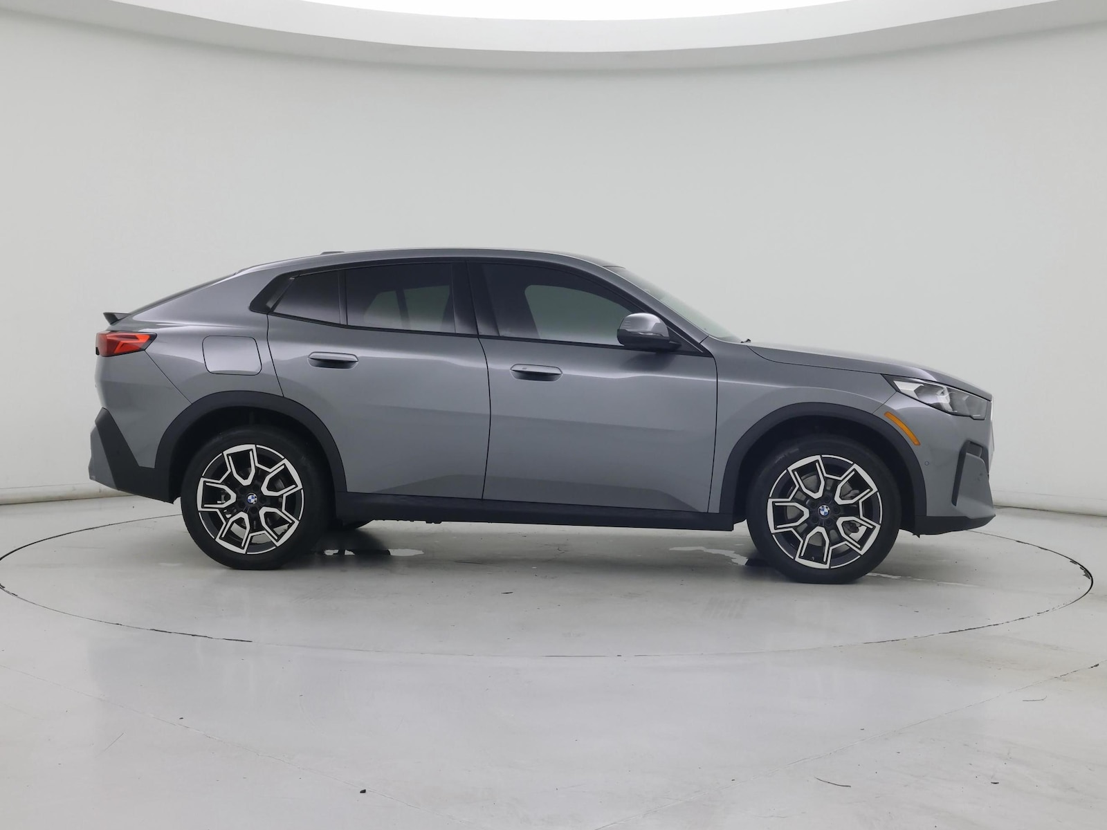 2025 BMW X2 28i - Photo 8