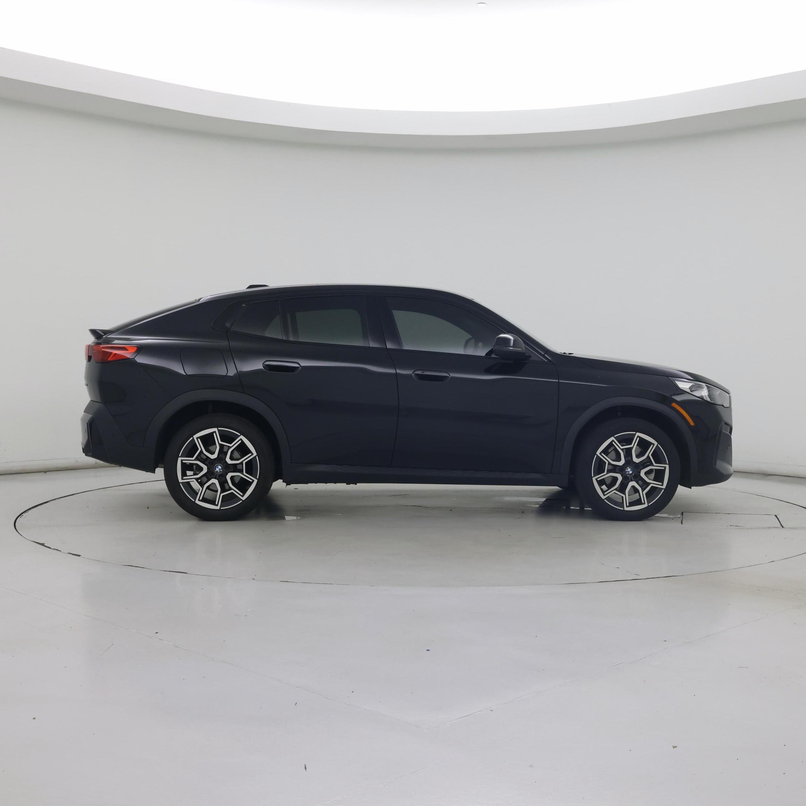 Thumbnail: 2025 BMW X2 - 7
