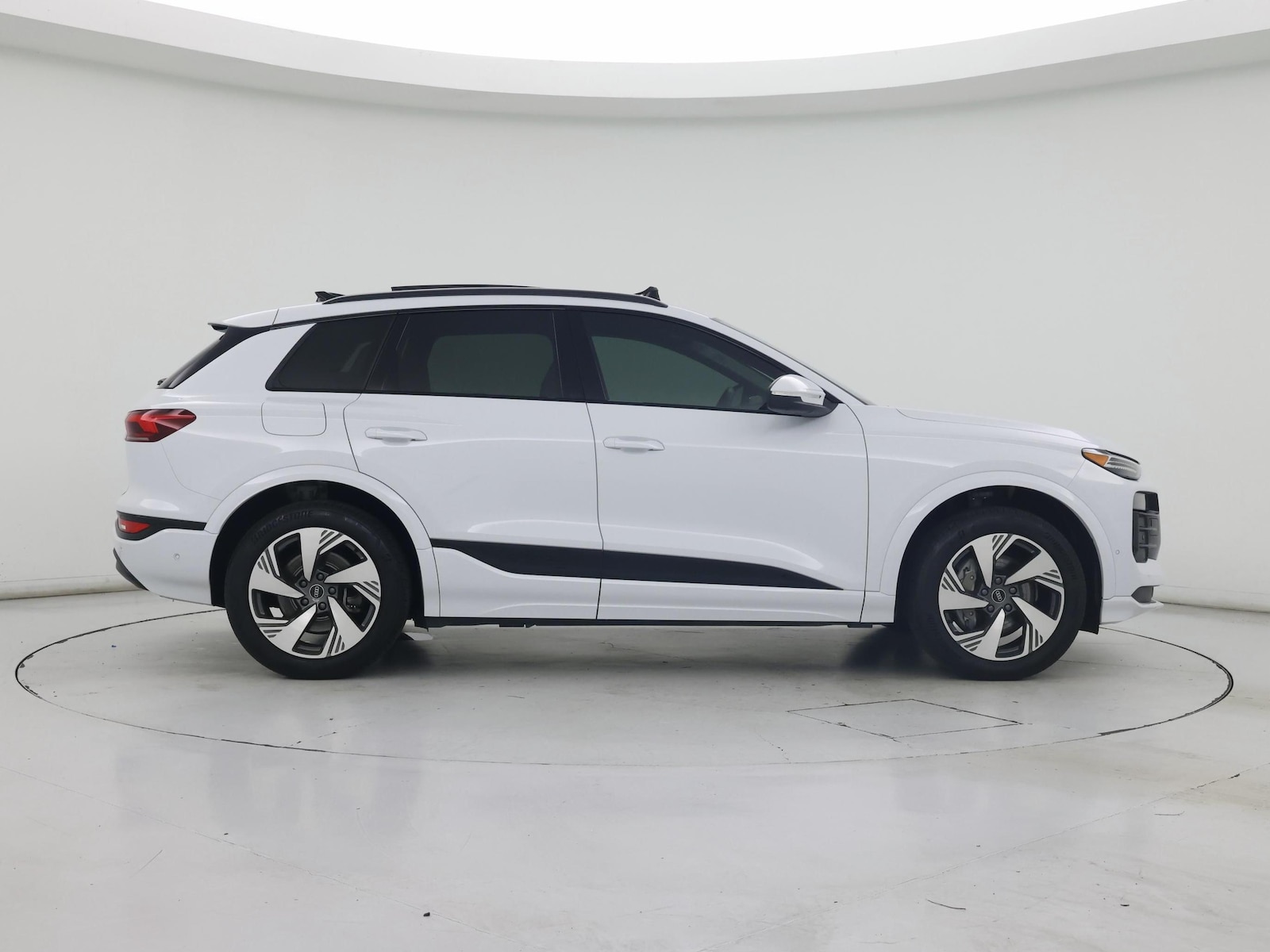 2025 Audi Q6 e-tron Premium Plus - Photo 8