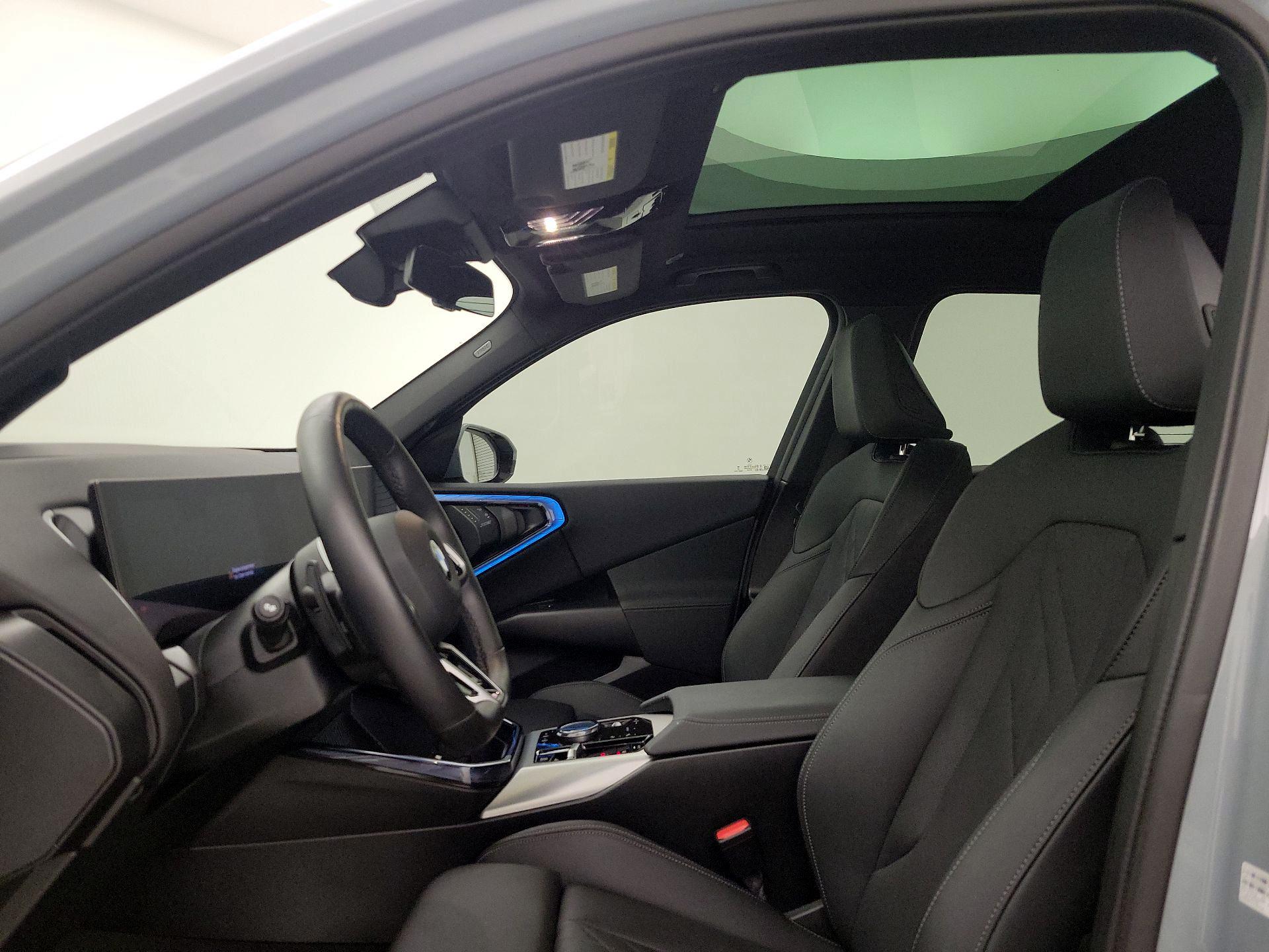 Thumbnail: 2025 BMW X3 - 19