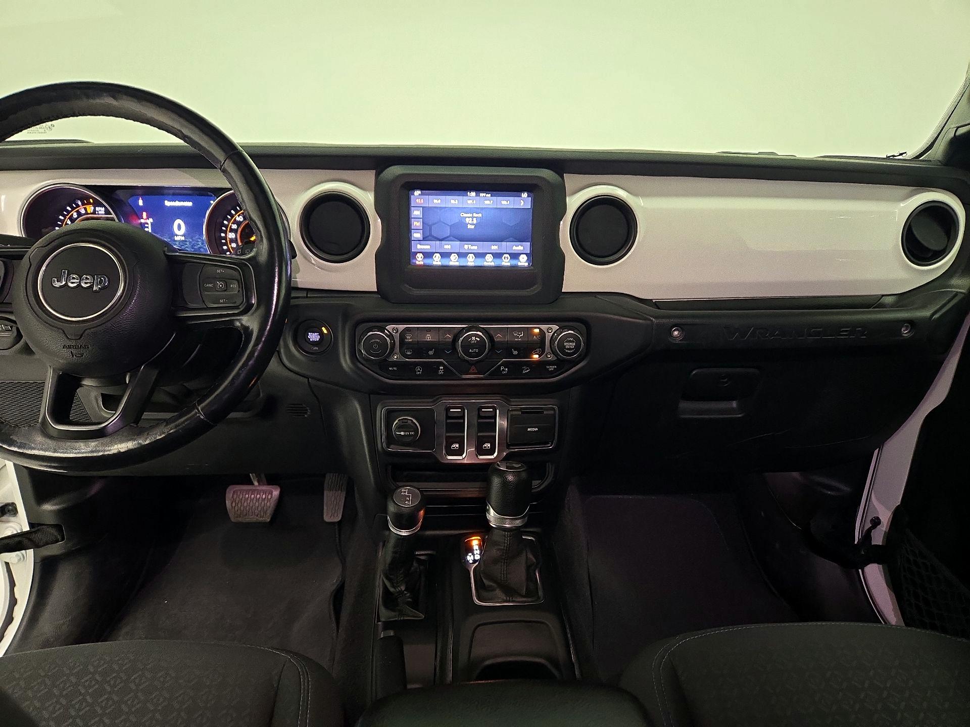 Thumbnail: 2021 Jeep Wrangler - 9