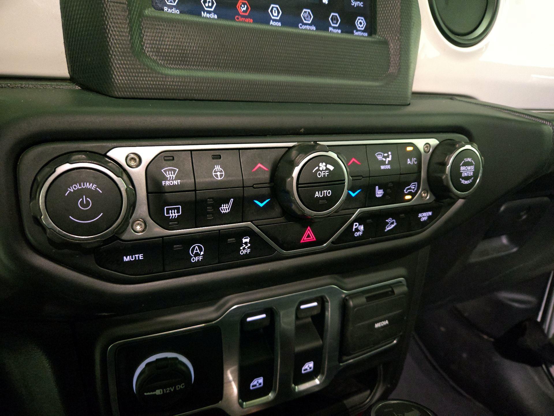 Thumbnail: 2021 Jeep Wrangler - 16