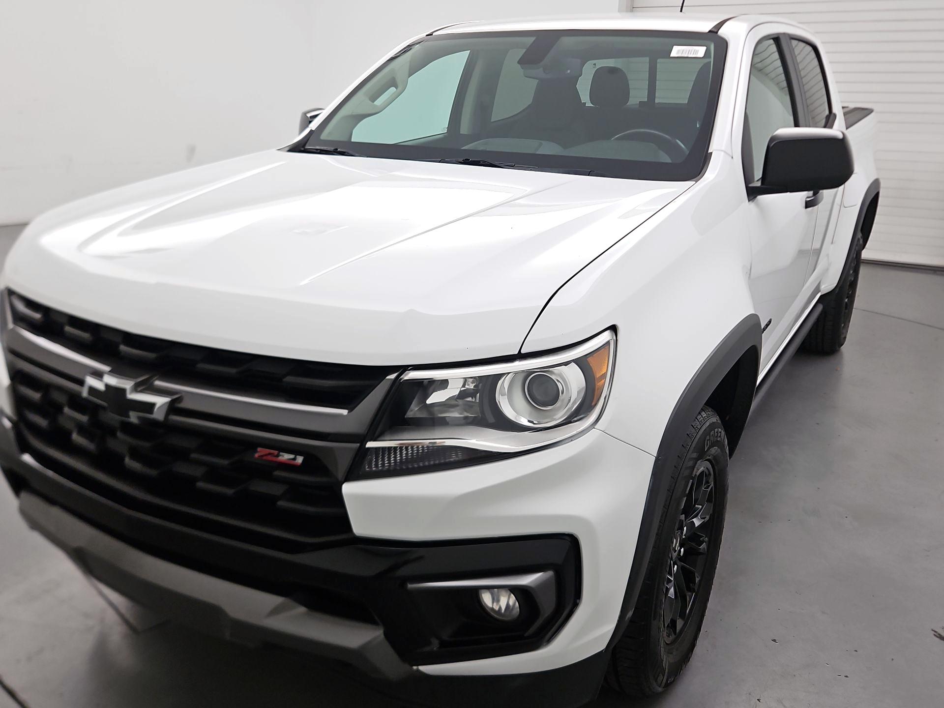 Thumbnail: 2021 Chevrolet Colorado - 3