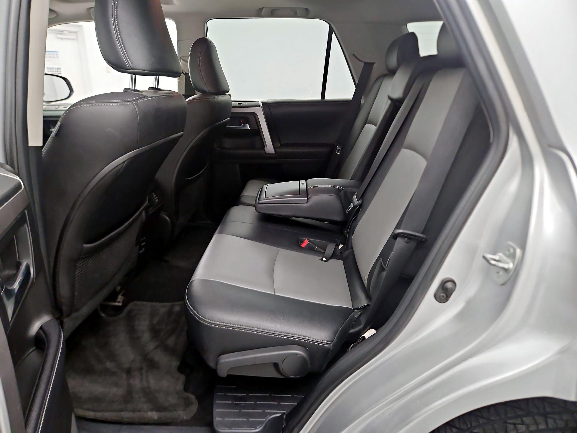 Thumbnail: 2018 Toyota 4Runner - 19