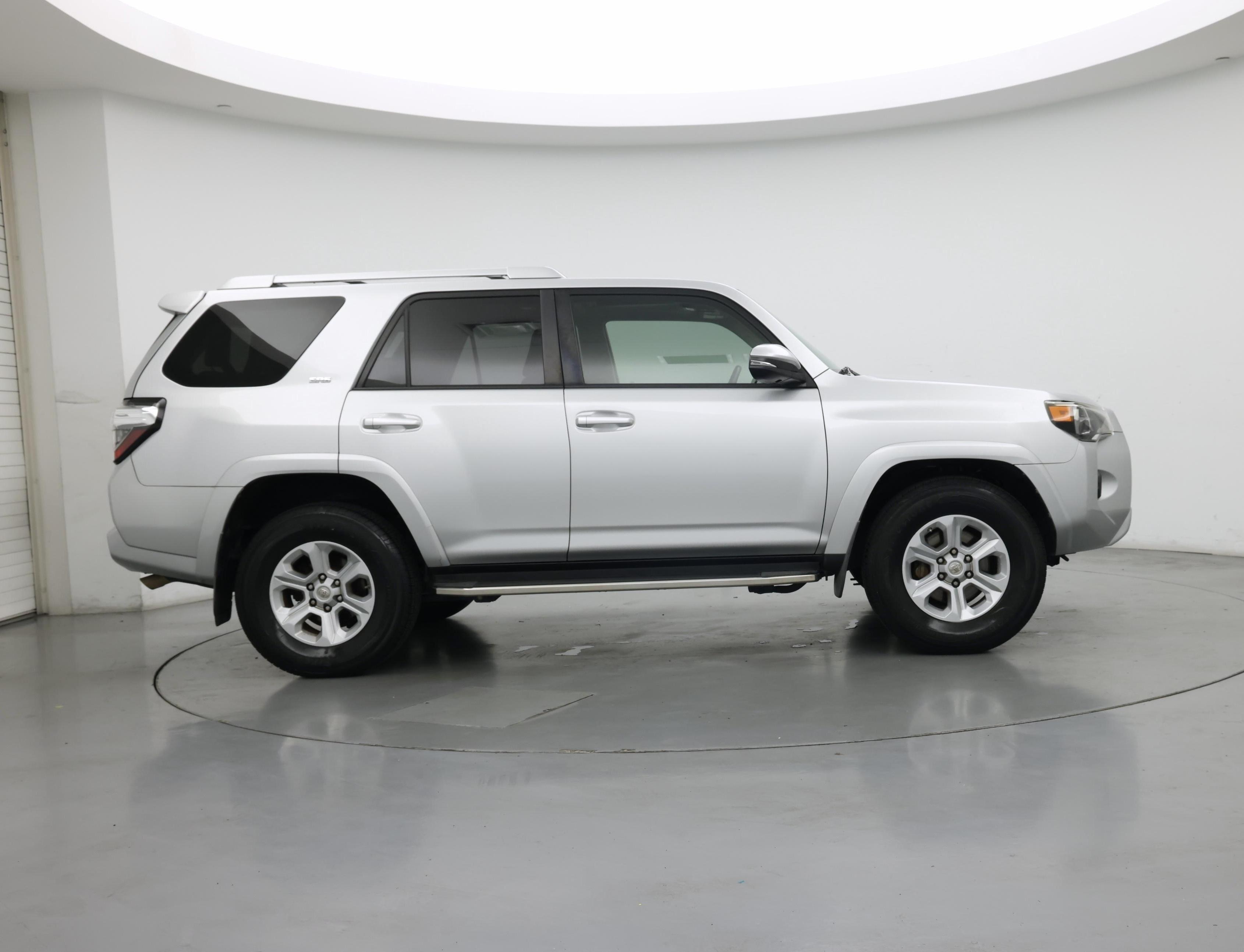 Thumbnail: 2018 Toyota 4Runner - 7