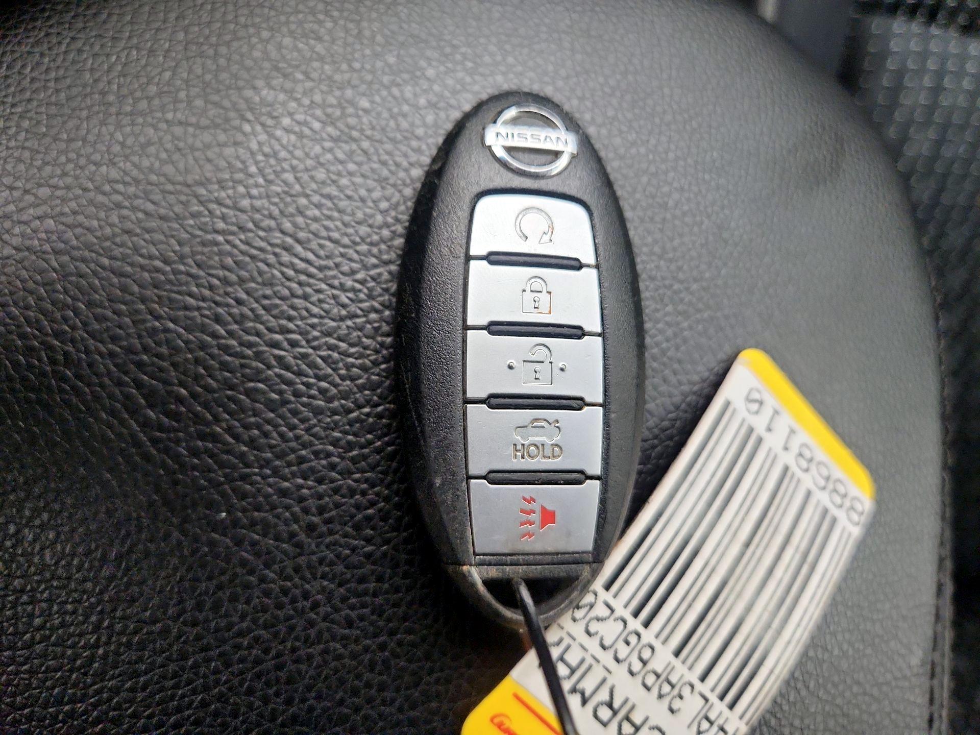 Thumbnail: 2016 Nissan Altima - 20