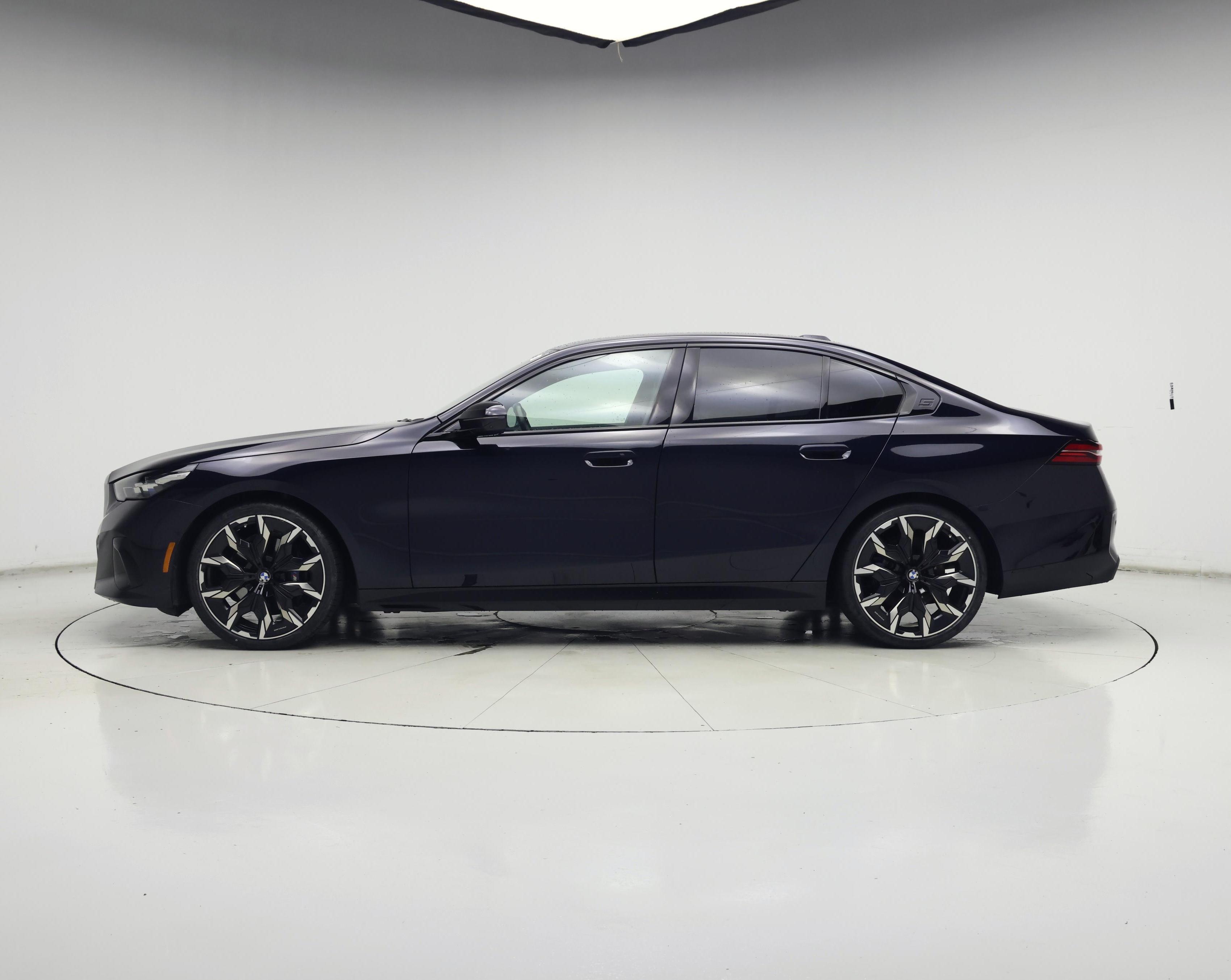 Thumbnail: 2024 BMW 5 Series - 3