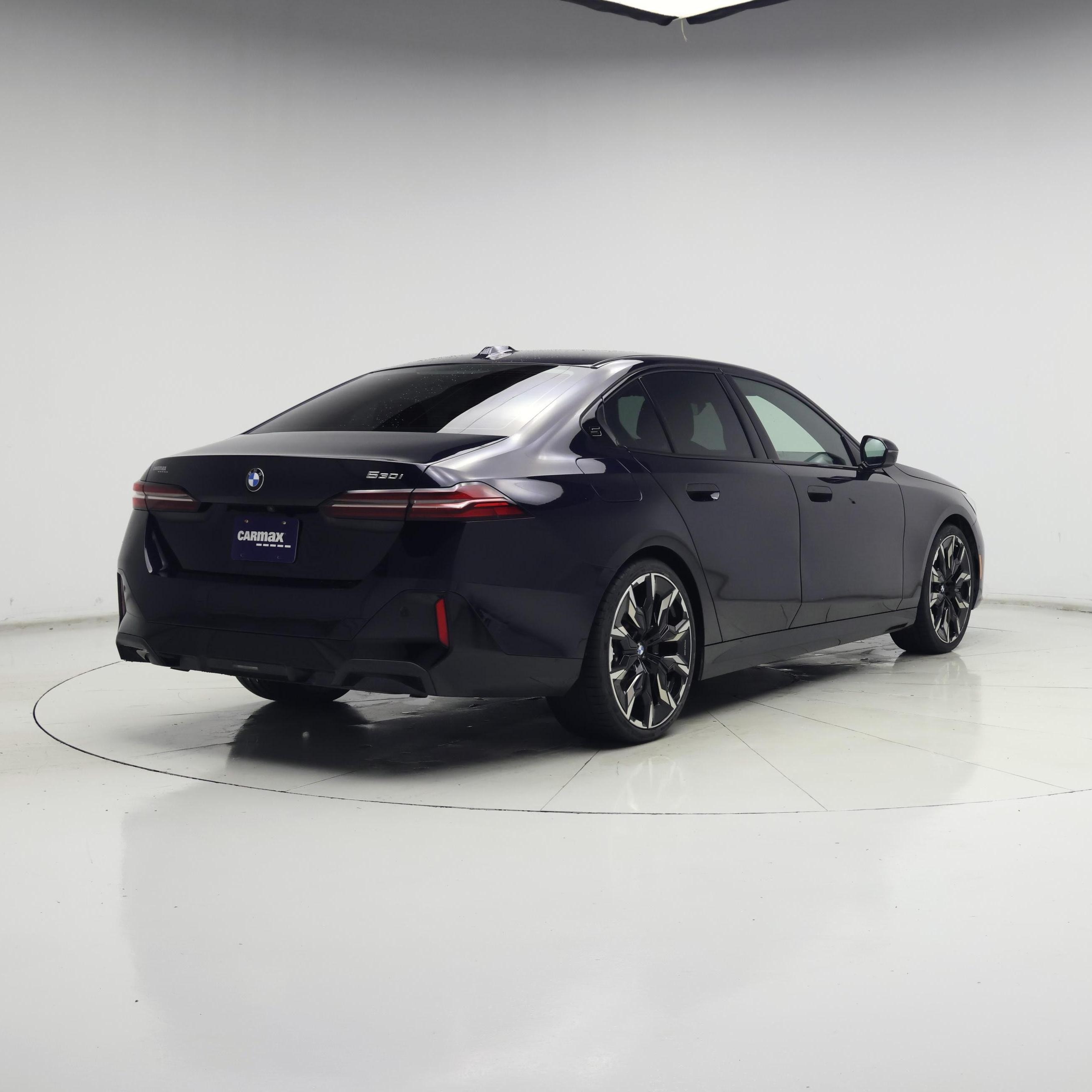 Thumbnail: 2024 BMW 5 Series - 8