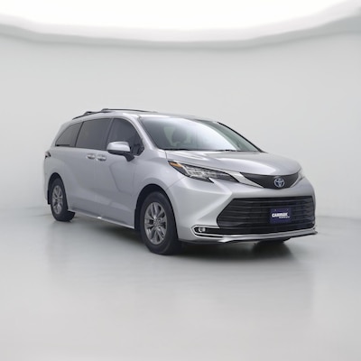 2022 Toyota Sienna Hybrid XLE