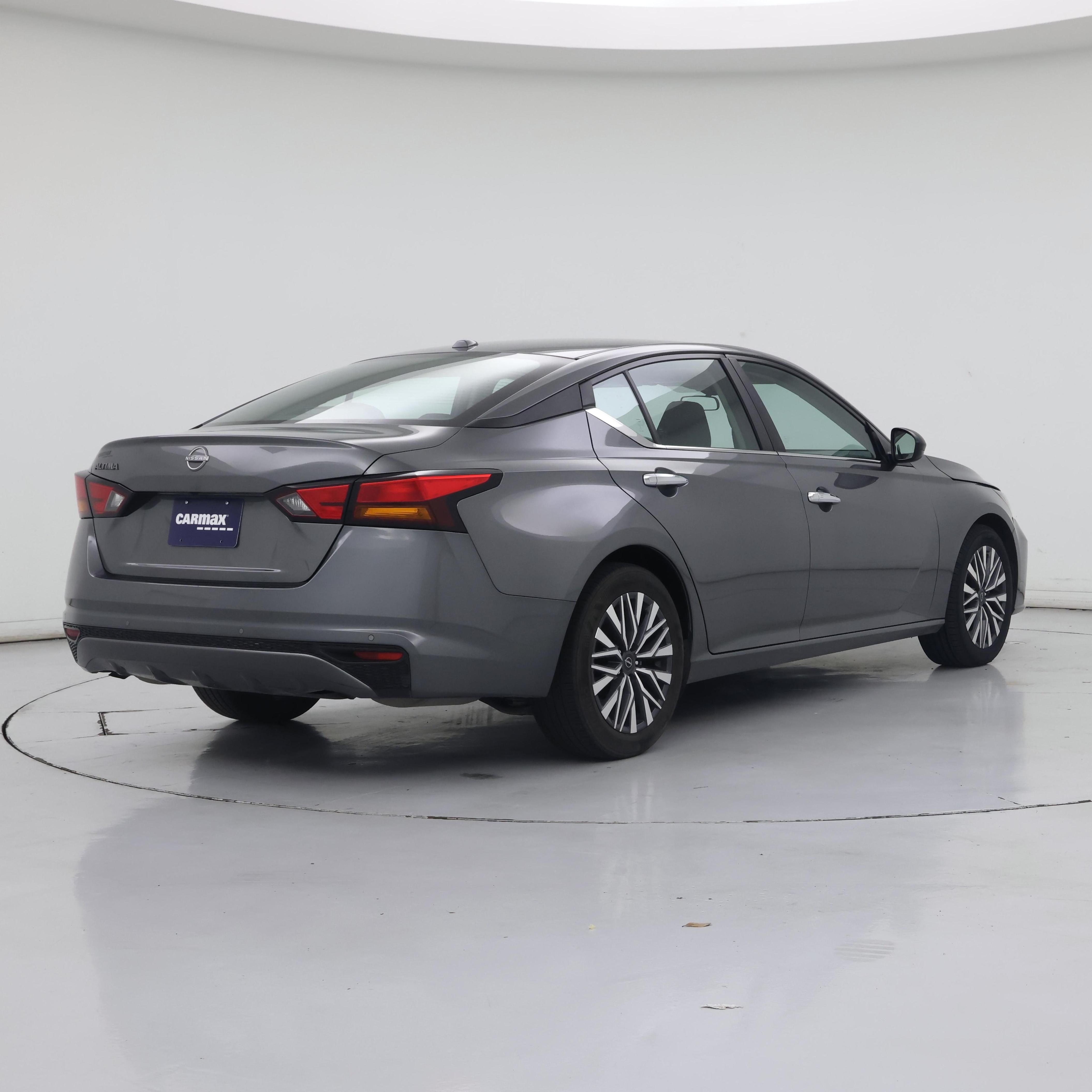Thumbnail: 2025 Nissan Altima - 8