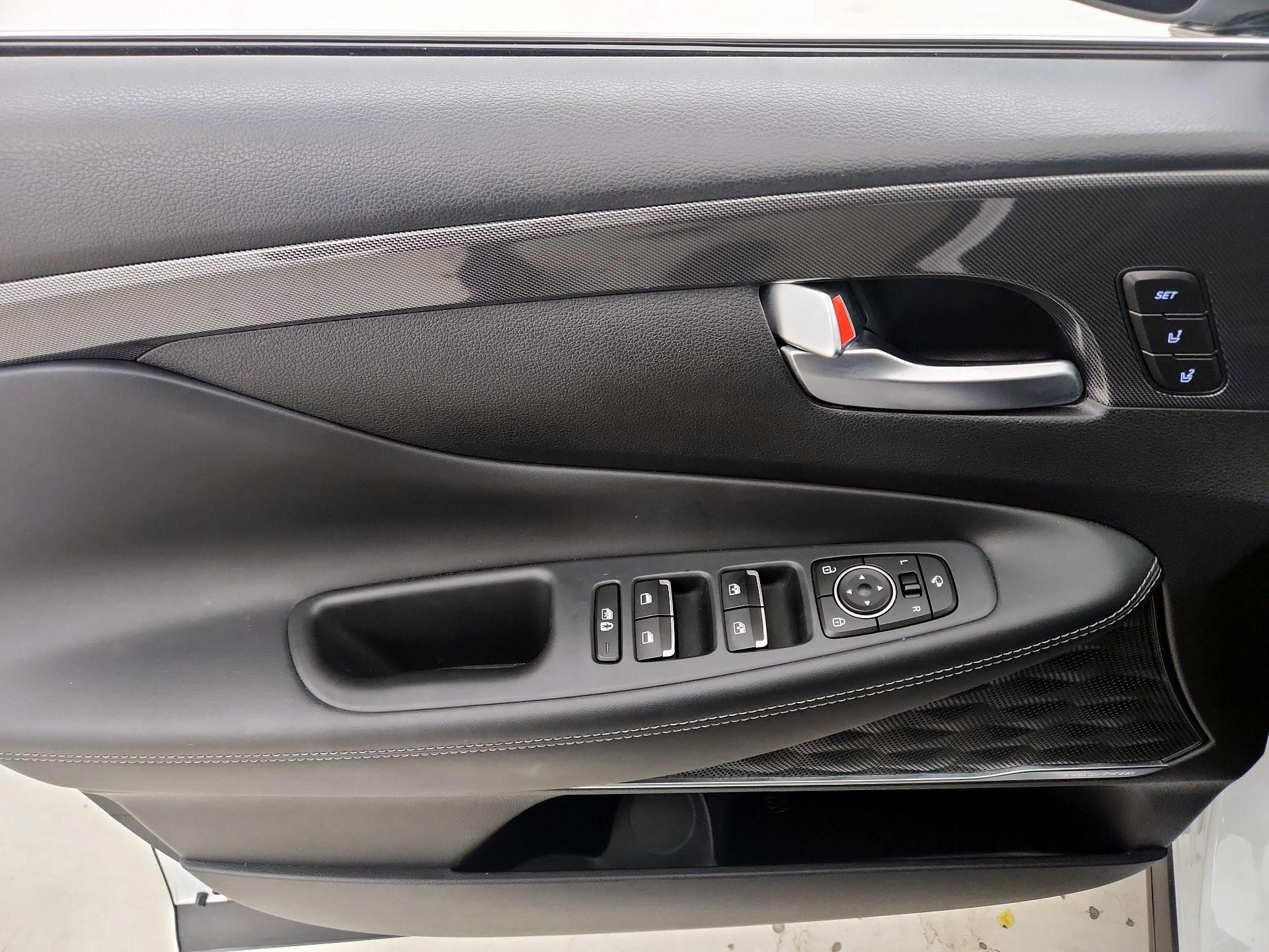 Thumbnail: 2022 Hyundai Santa Fe - 12