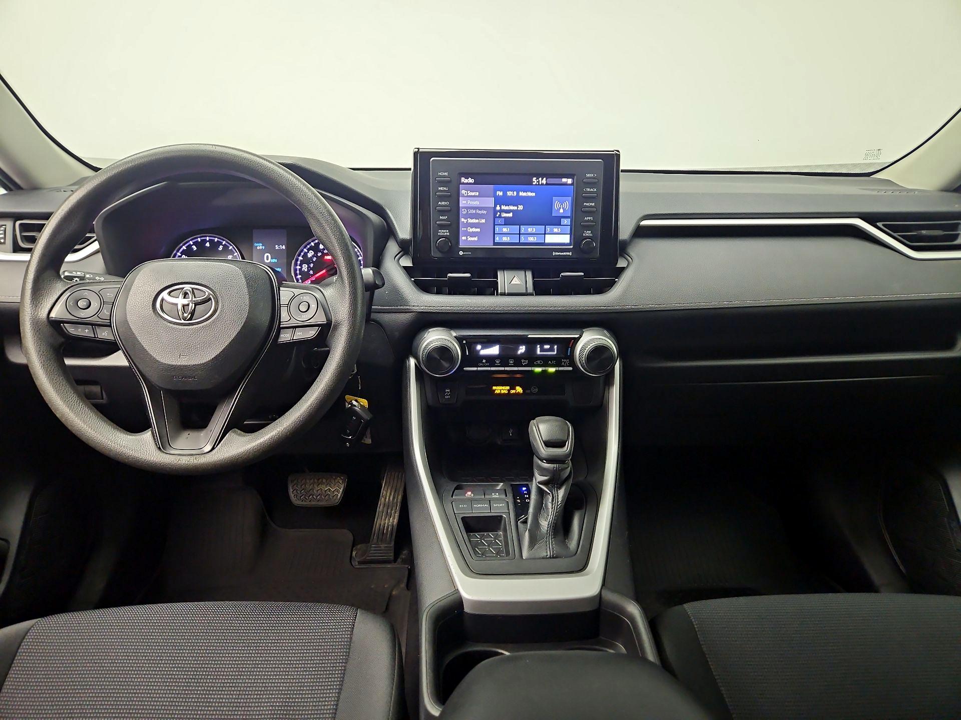 Thumbnail: 2021 Toyota RAV4 - 9