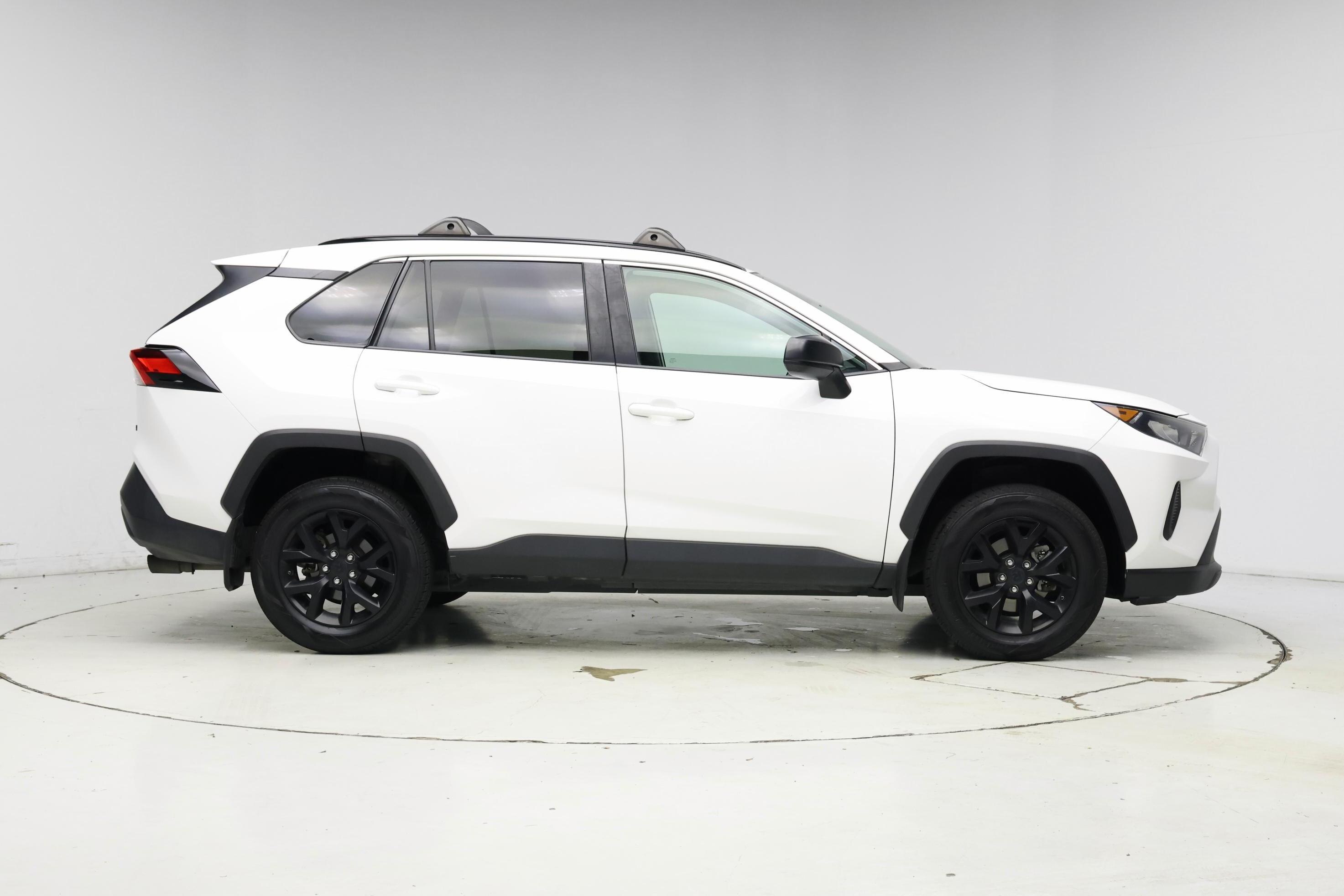 Thumbnail: 2021 Toyota RAV4 - 7