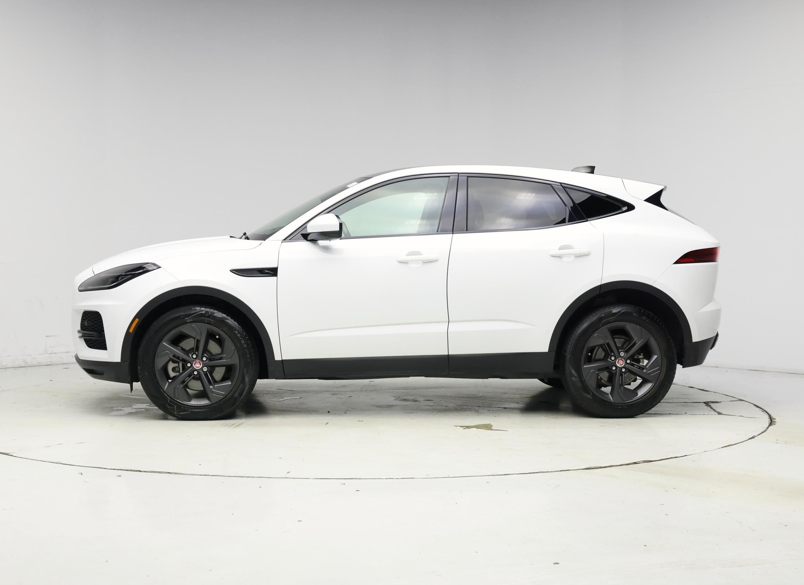 Thumbnail: 2022 Jaguar E-Pace - 3