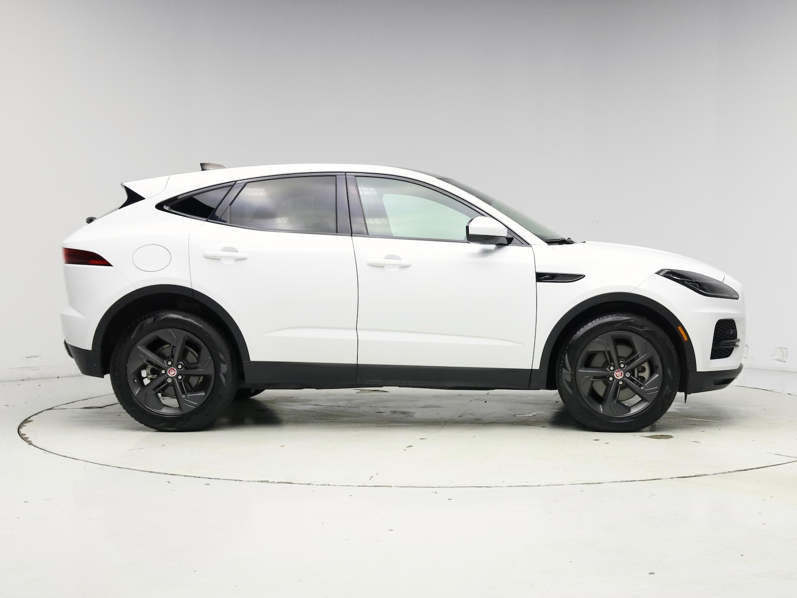 2022 Jaguar E-Pace SE - Photo 8