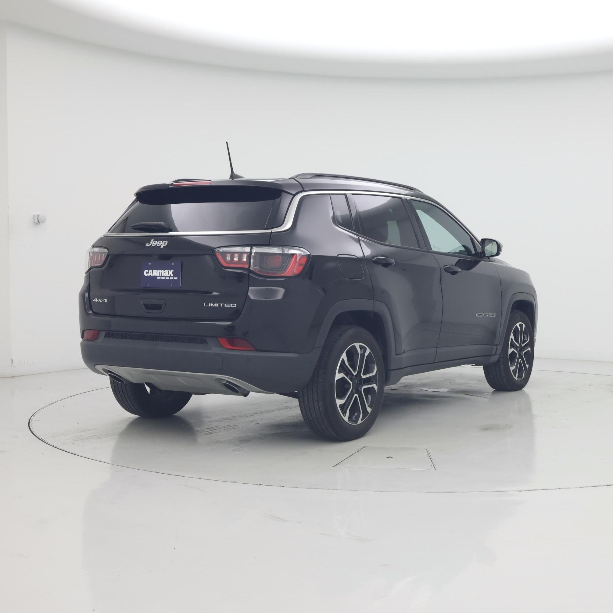 Thumbnail: 2023 Jeep Compass - 8