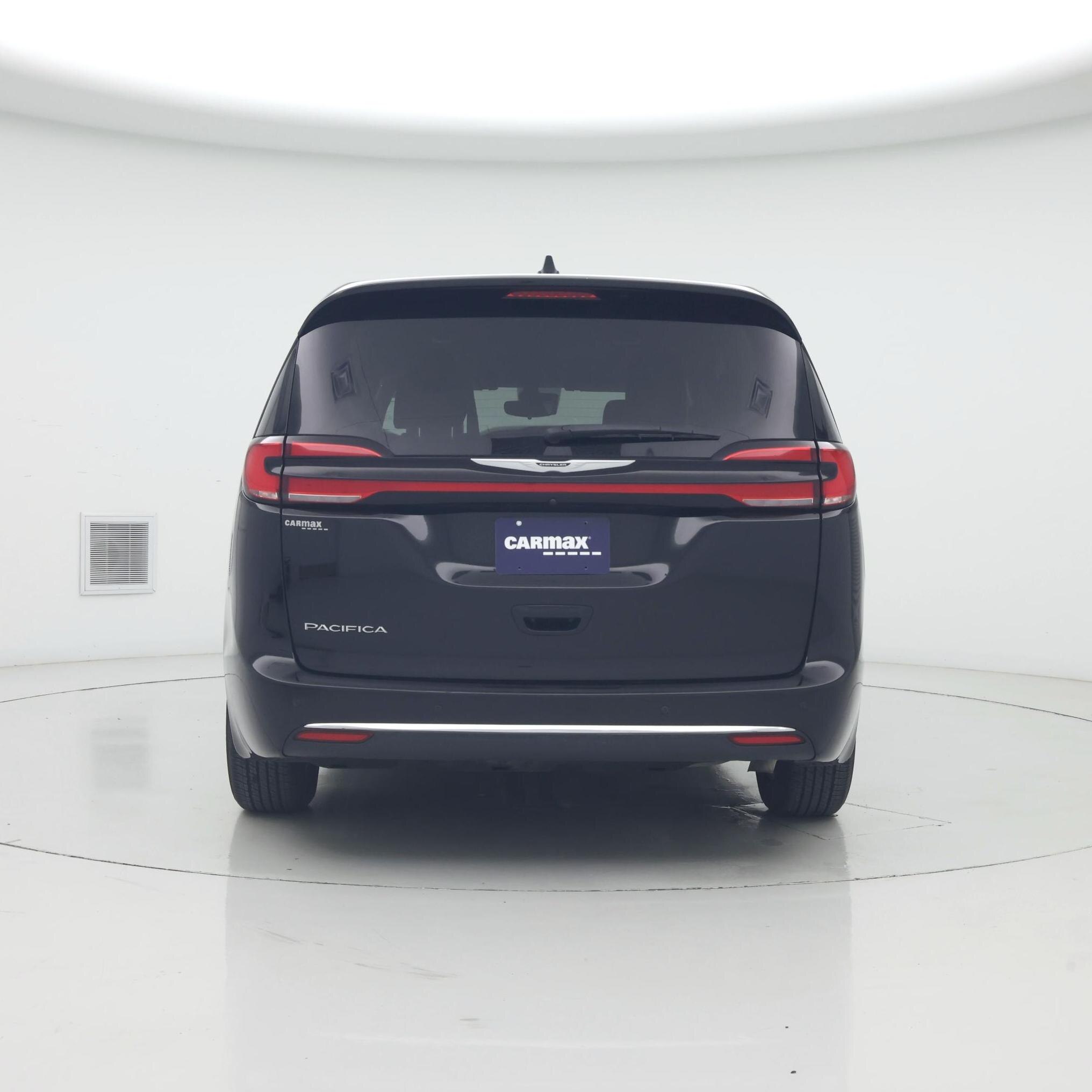 Thumbnail: 2024 Chrysler Pacifica - 6