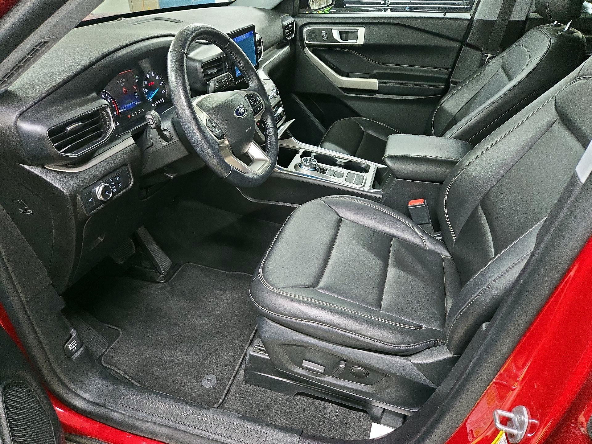 Thumbnail: 2022 Ford Explorer - 11