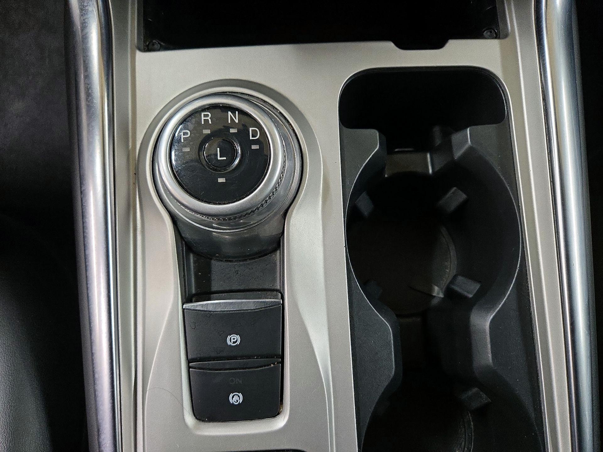 Thumbnail: 2022 Ford Explorer - 18