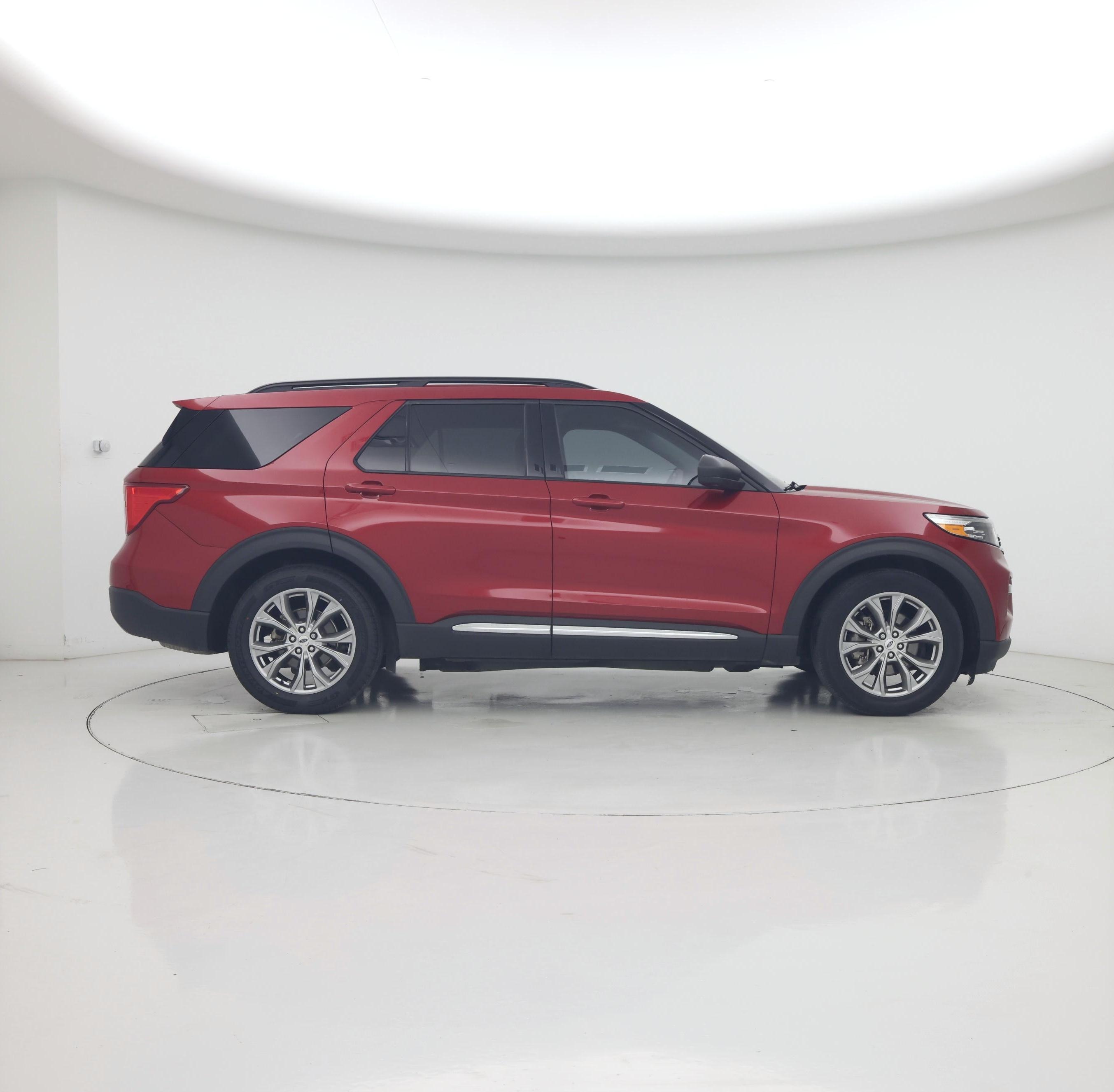 Thumbnail: 2022 Ford Explorer - 7