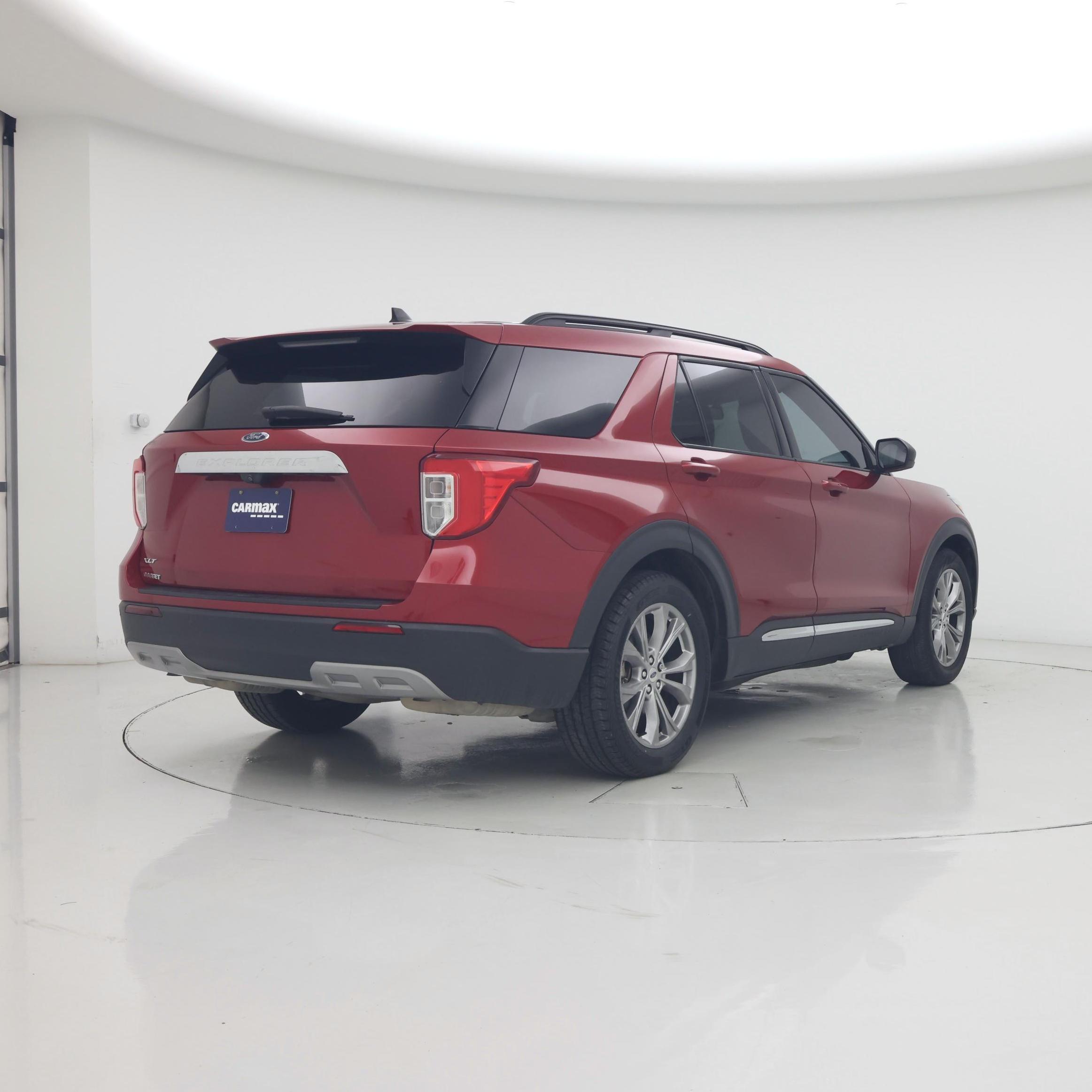 Thumbnail: 2022 Ford Explorer - 8