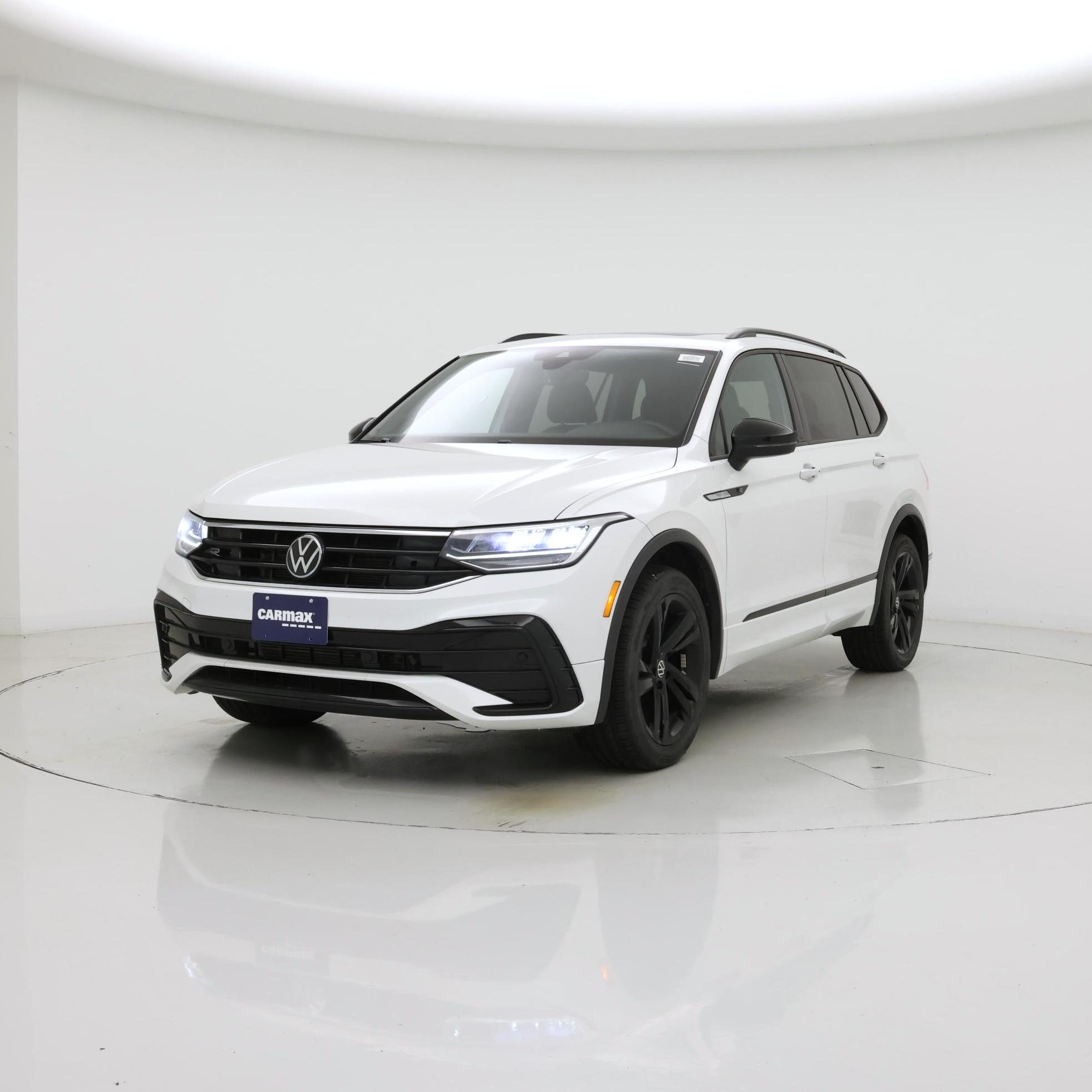 Thumbnail: 2024 Volkswagen Tiguan - 4