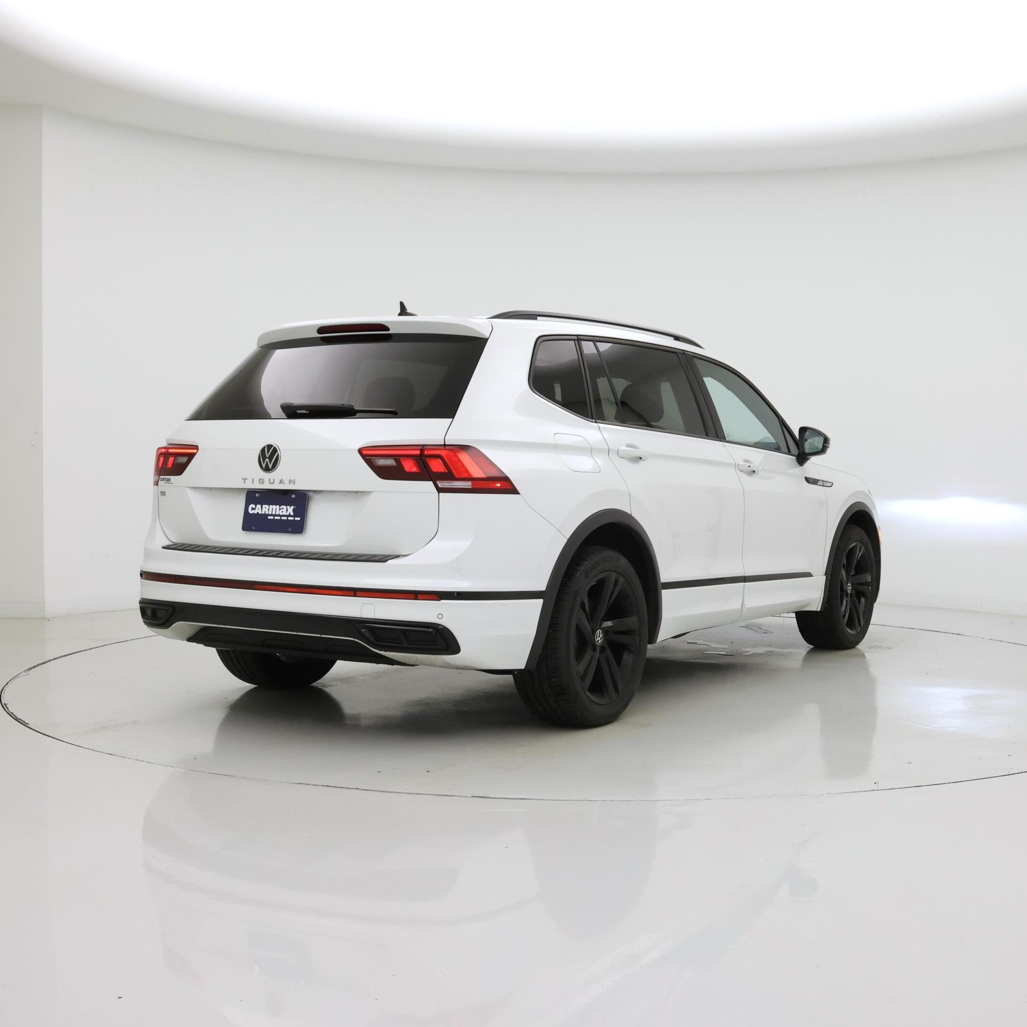 Thumbnail: 2024 Volkswagen Tiguan - 8