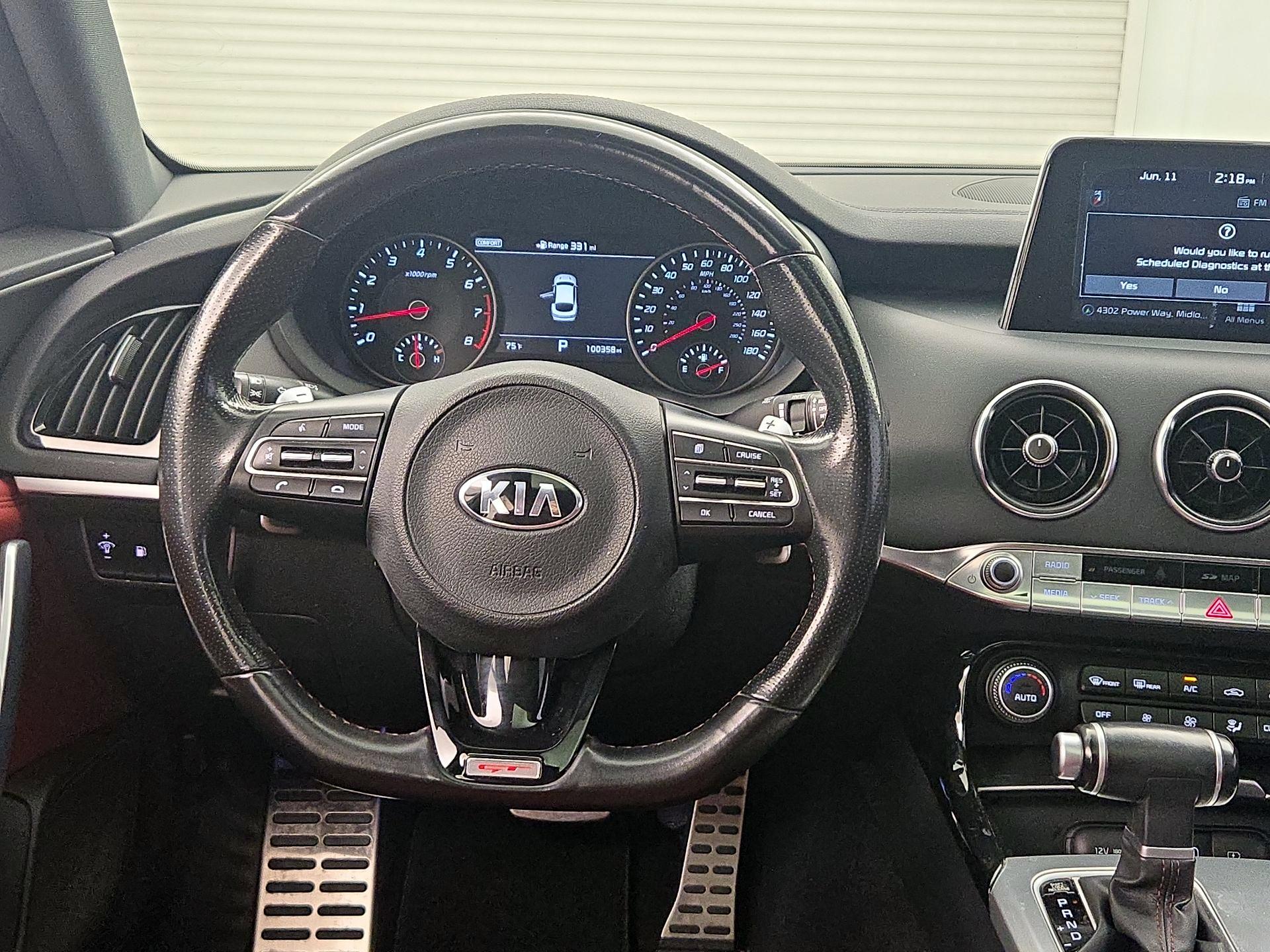 Thumbnail: 2018 Kia Stinger - 10