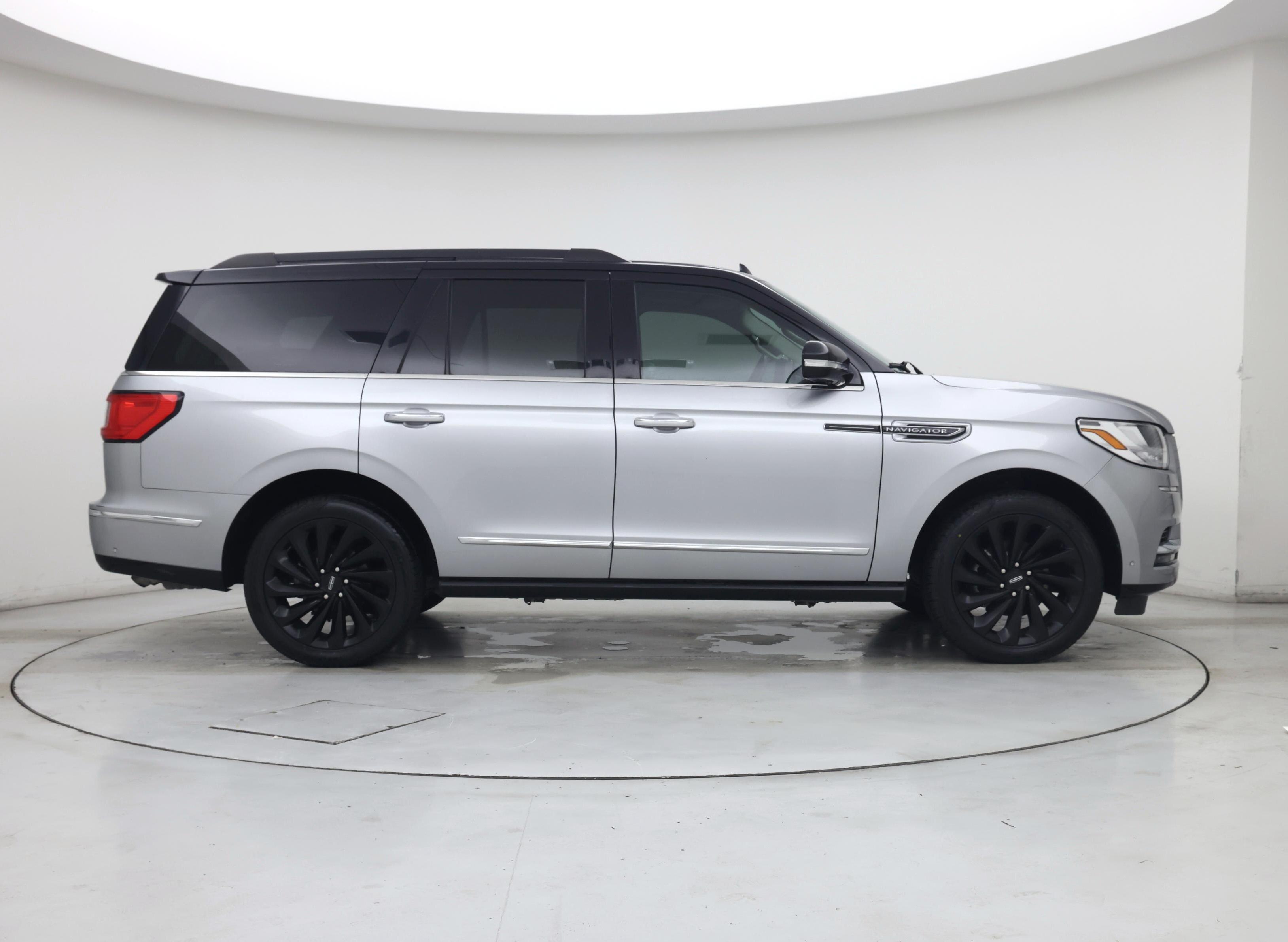 Thumbnail: 2021 Lincoln Navigator - 7