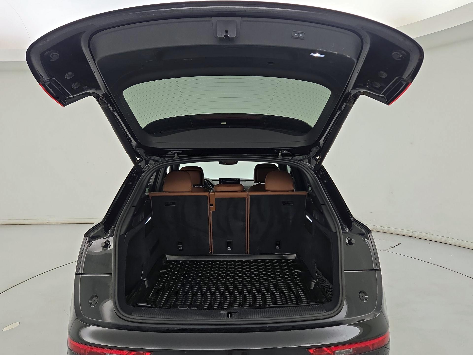 Thumbnail: 2023 Audi Q5 - 20