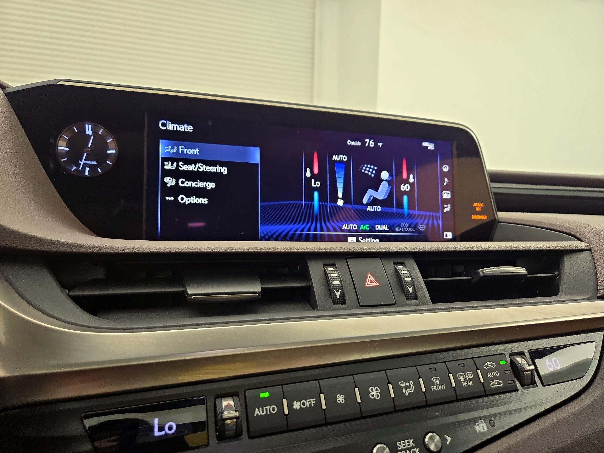 Thumbnail: 2019 Lexus ES - 17
