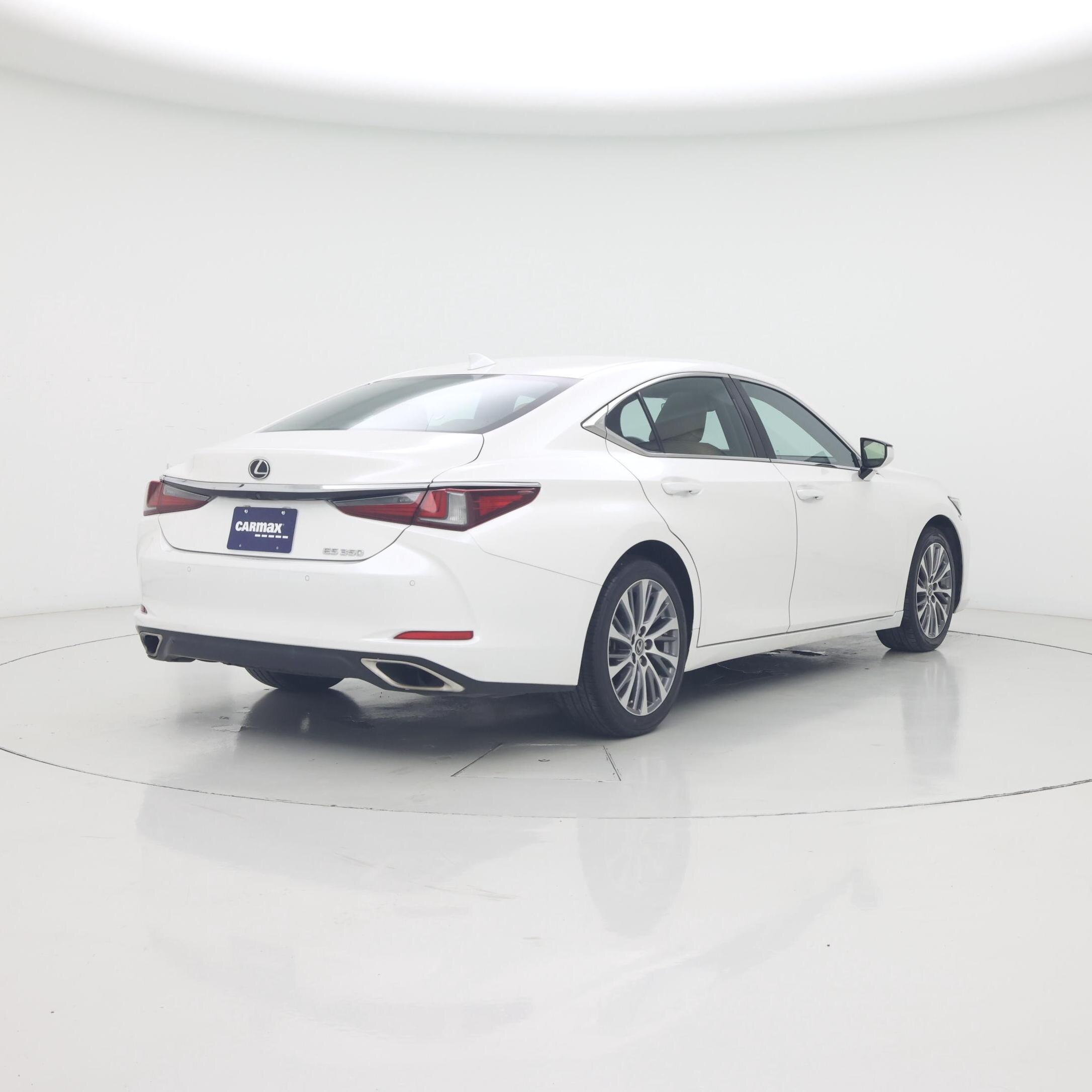 Thumbnail: 2019 Lexus ES - 8