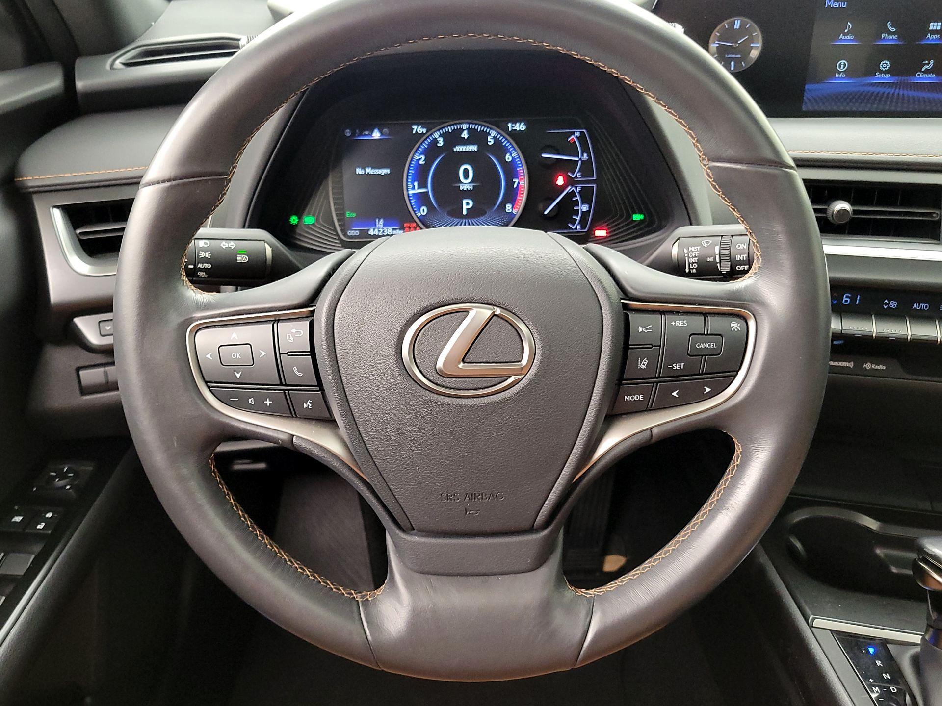 Thumbnail: 2020 Lexus UX - 10
