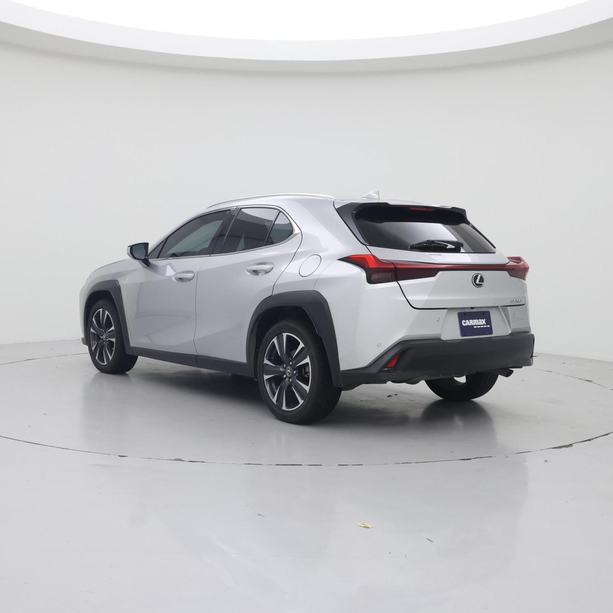 Thumbnail: 2020 Lexus UX - 2