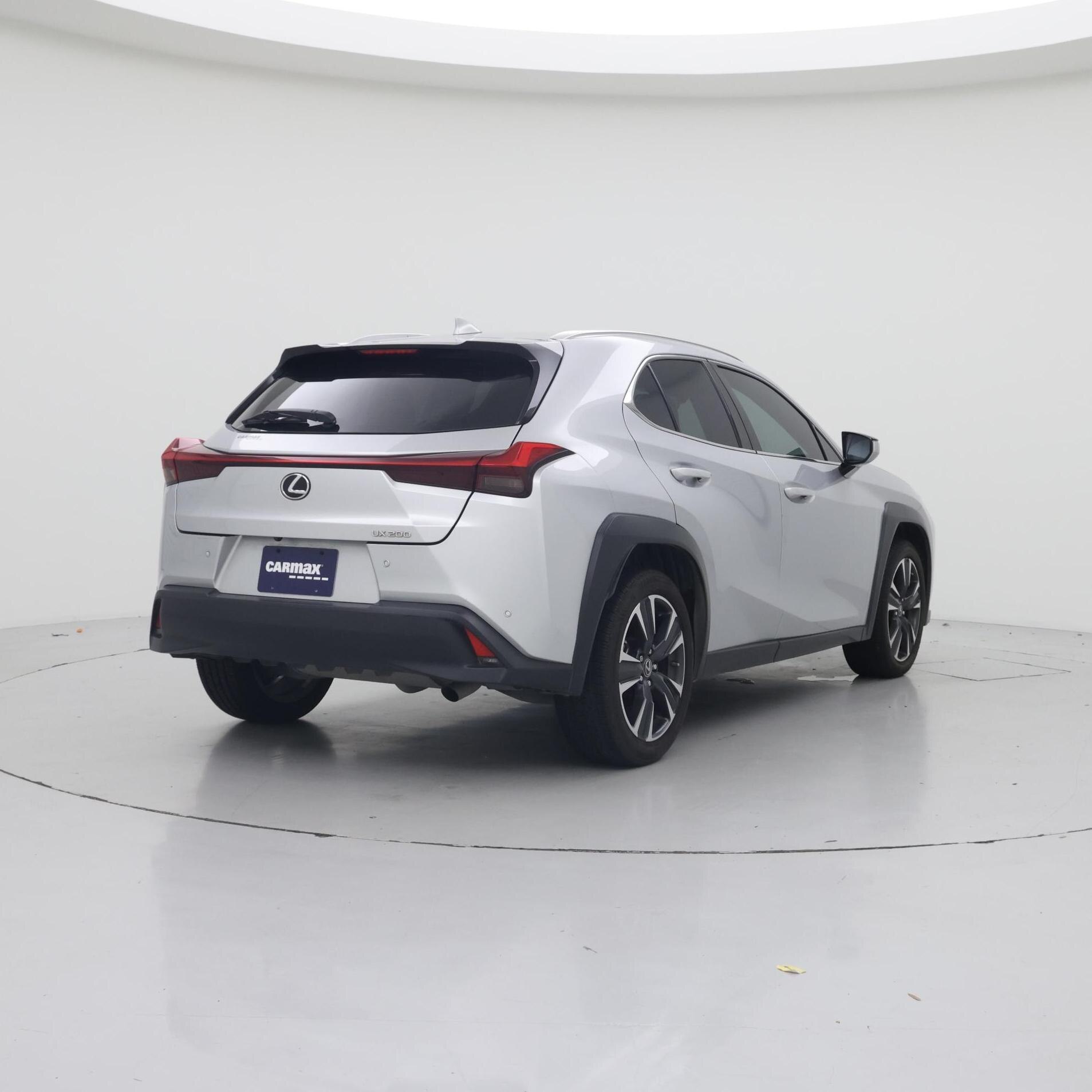 Thumbnail: 2020 Lexus UX - 8