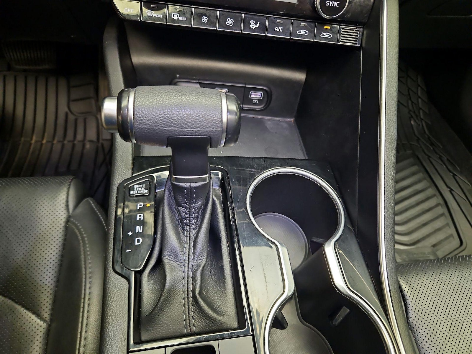 2021 Kia K5 EX - Photo 18