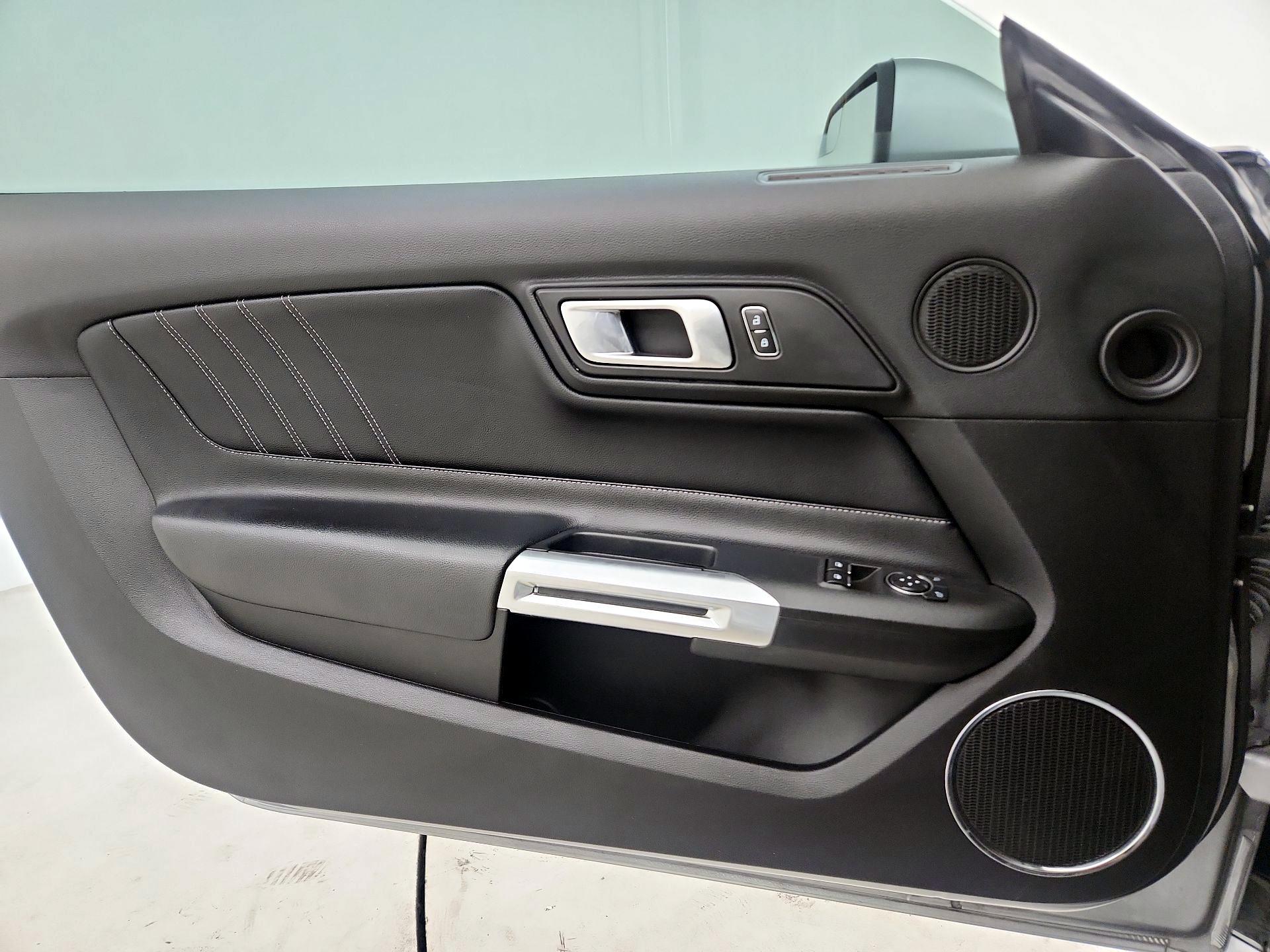 Thumbnail: 2020 Ford Mustang - 10